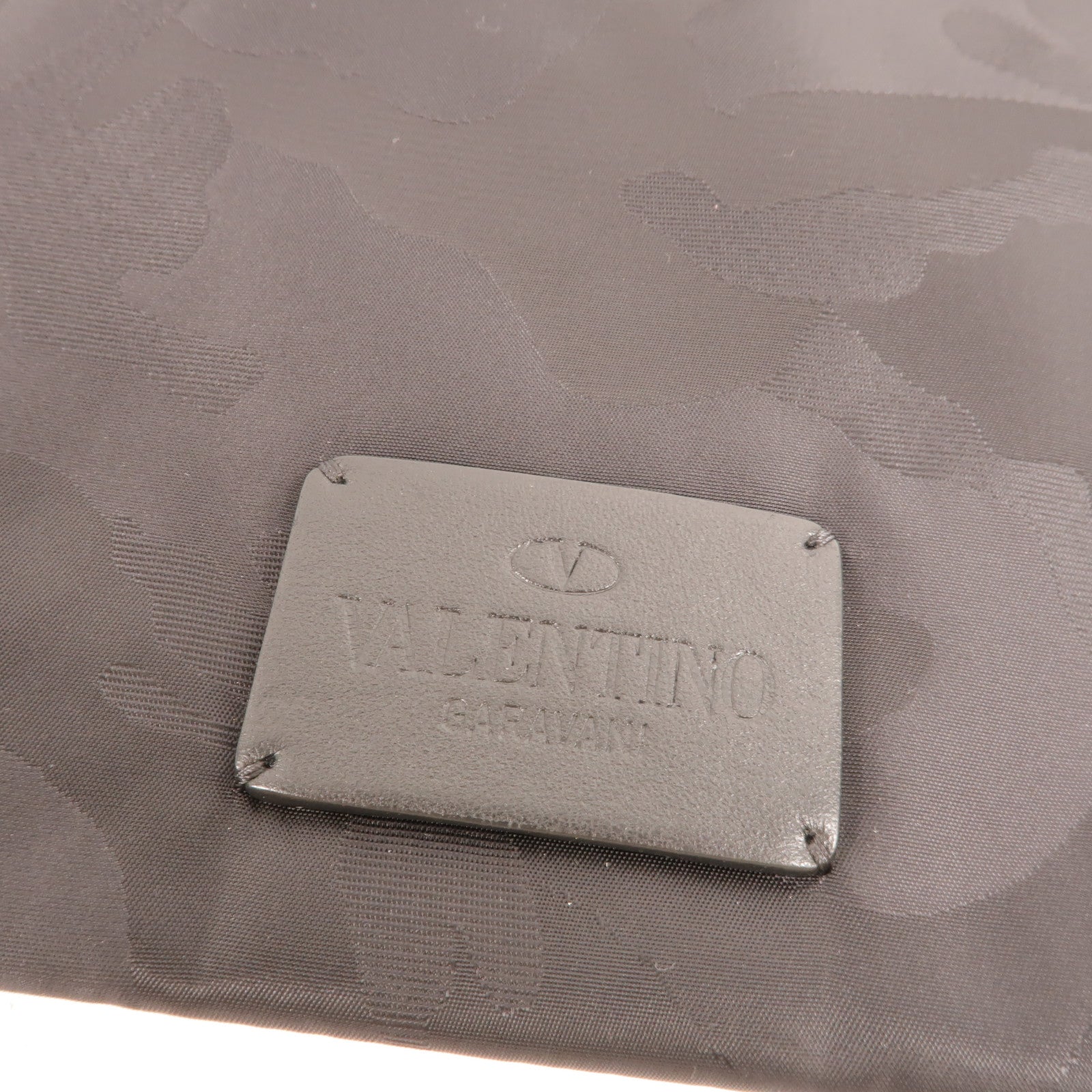 Valentino 尼龍Clutch手拿包