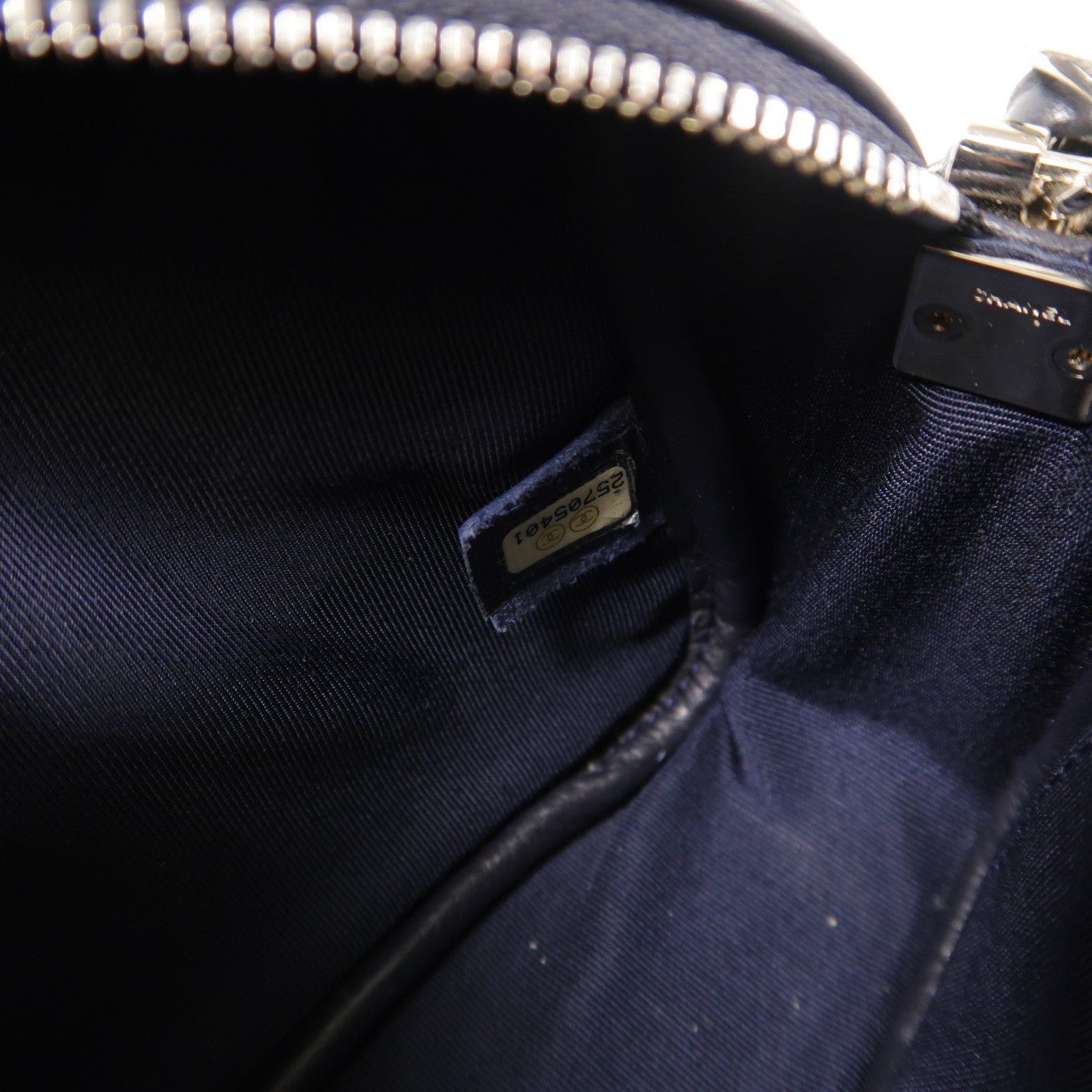 CHANEL 牛皮皮革Chain Shoulder銀扣鏈帶肩背袋