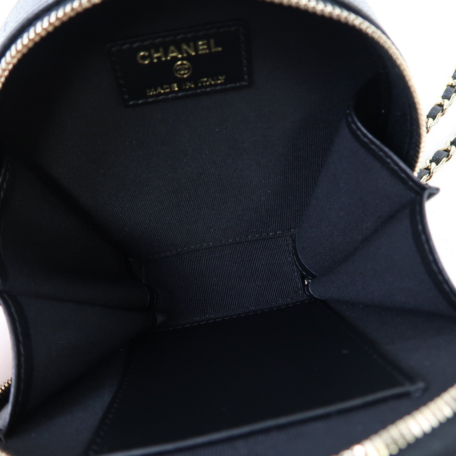 CHANEL 菱格牛皮皮革Chain Shoulder金扣鏈帶肩背袋黑色