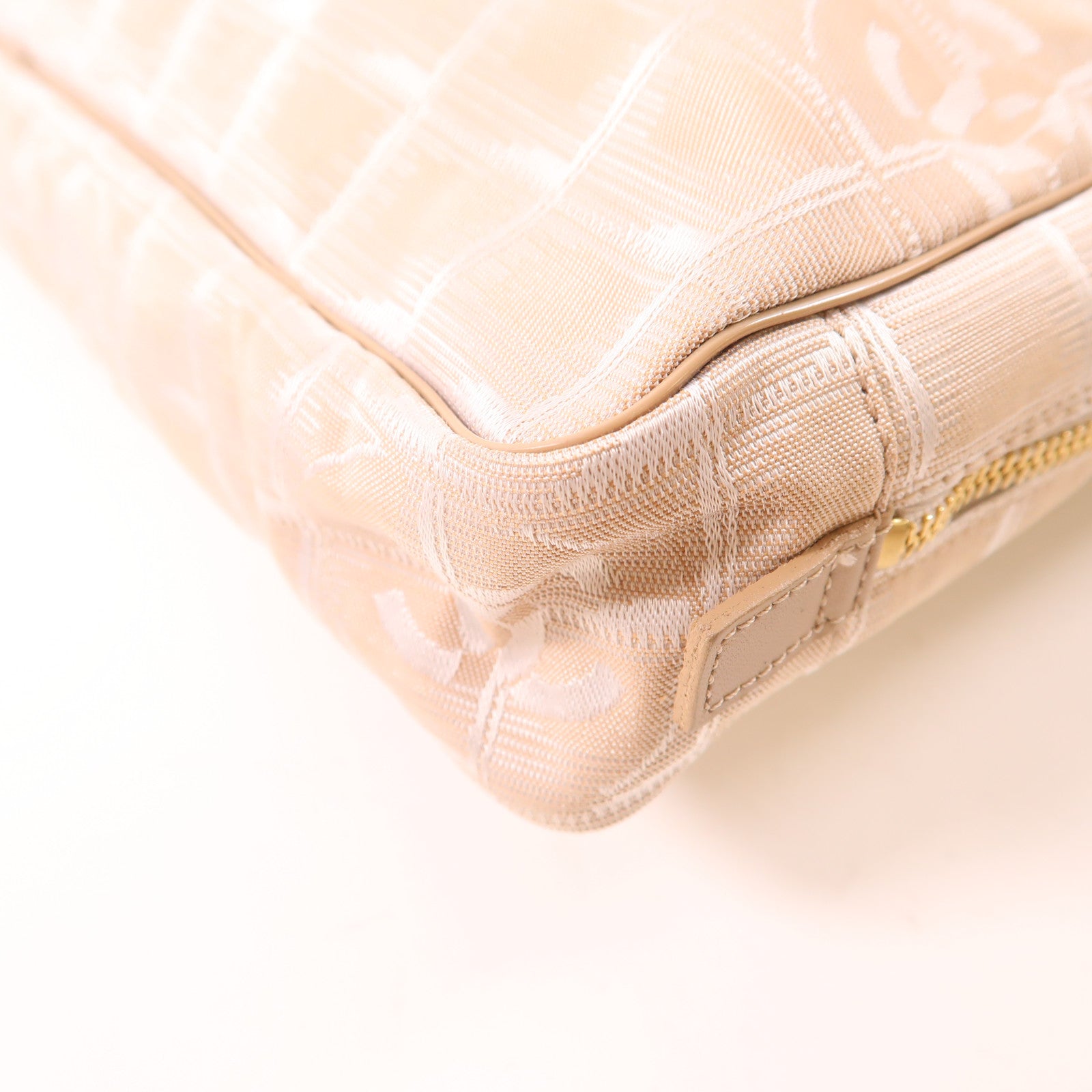 CHANEL 【激減優惠】尼龍Travel/Laptop Bag金扣筆記型電腦包