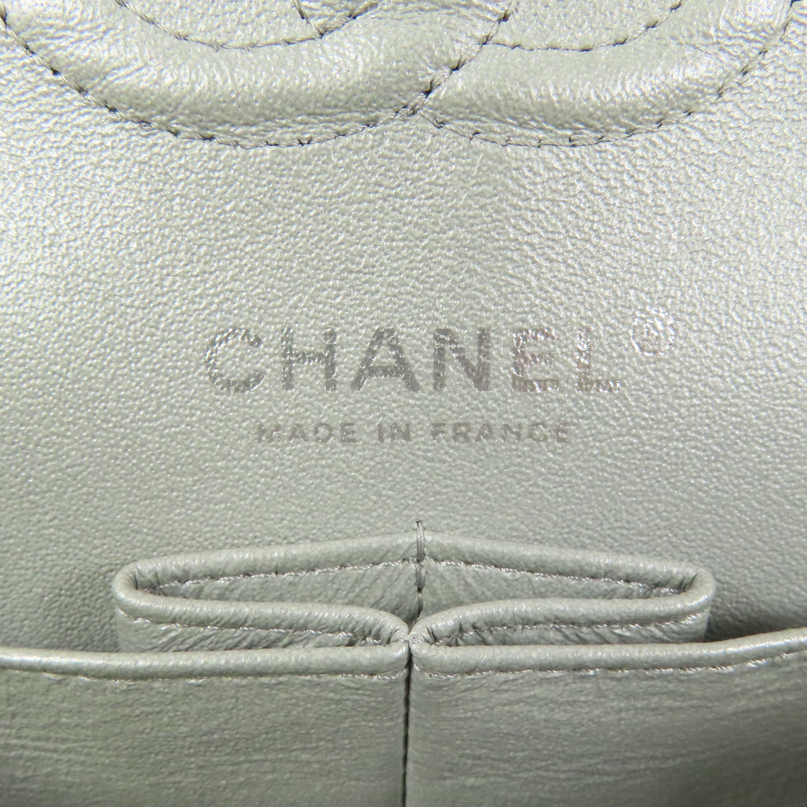 CHANEL 漆皮皮革Classic 23銀扣鏈帶肩背袋