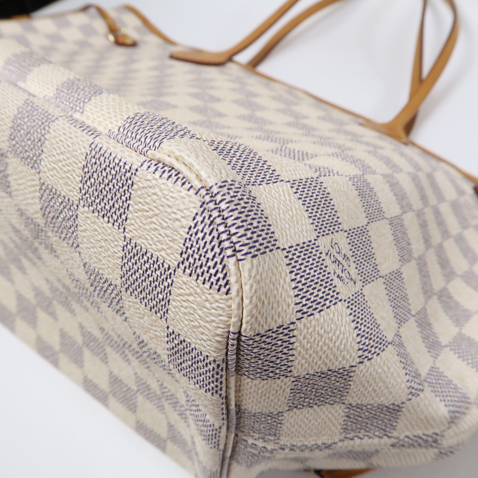 LOUIS VUITTON Damier Azur Neverfull MM金扣手挽袋白色