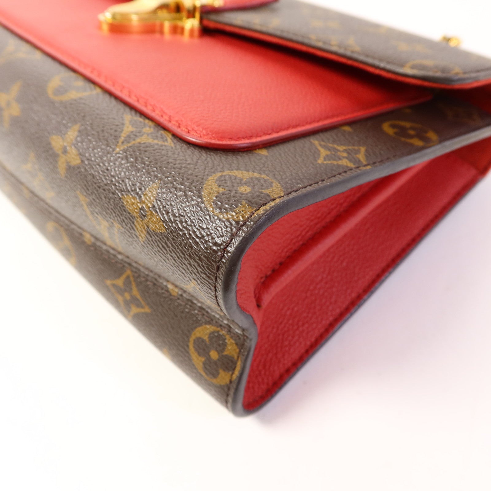 LOUIS VUITTON Monogram Victoire金扣鏈帶肩背袋
