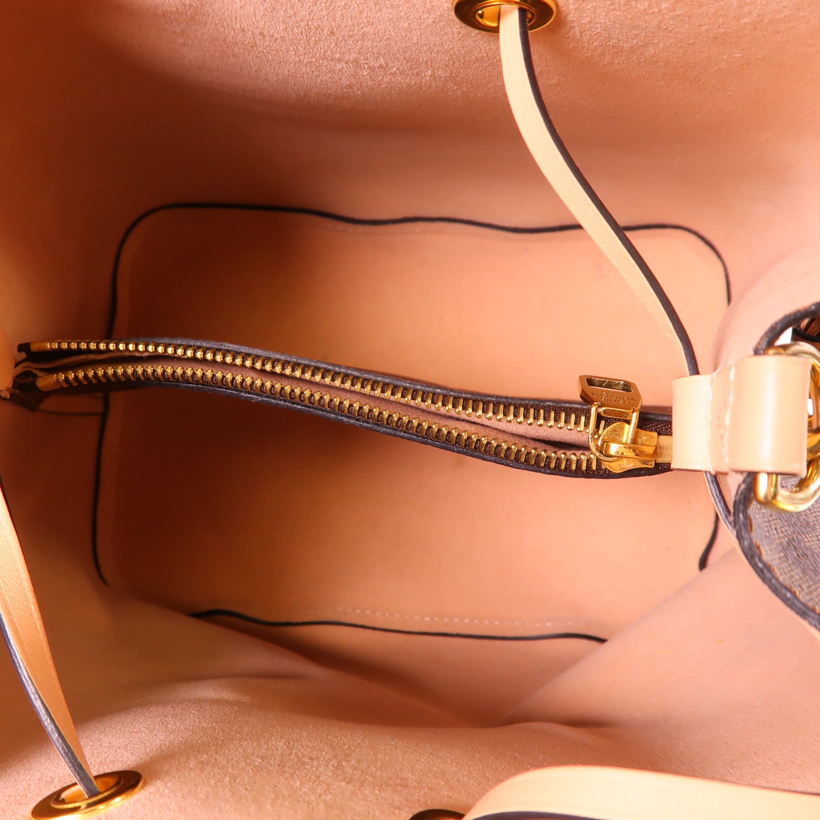 LOUIS VUITTON Damier NeoNoe金扣肩背袋