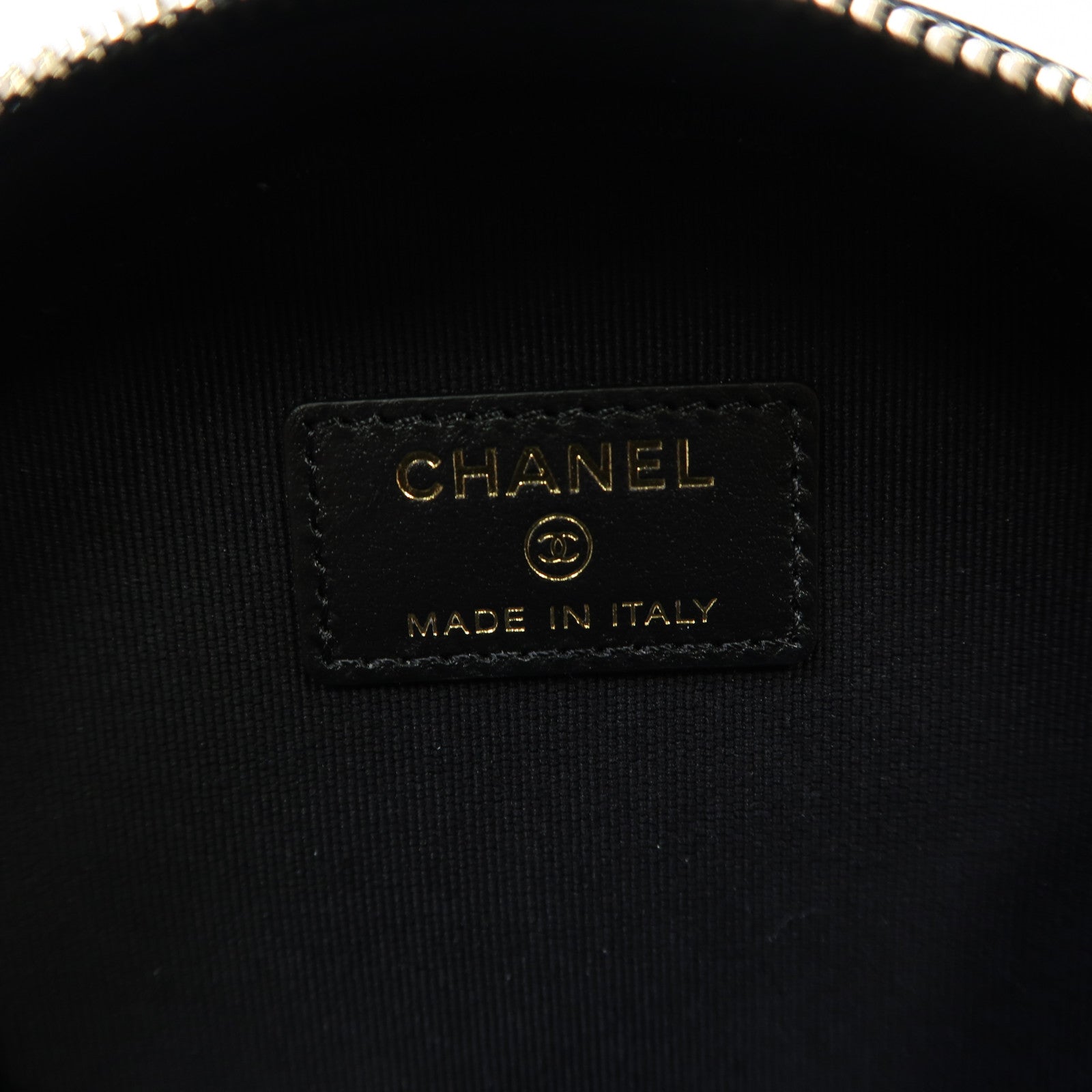 CHANEL 菱格牛皮皮革Chain Shoulder金扣鏈帶肩背袋黑色