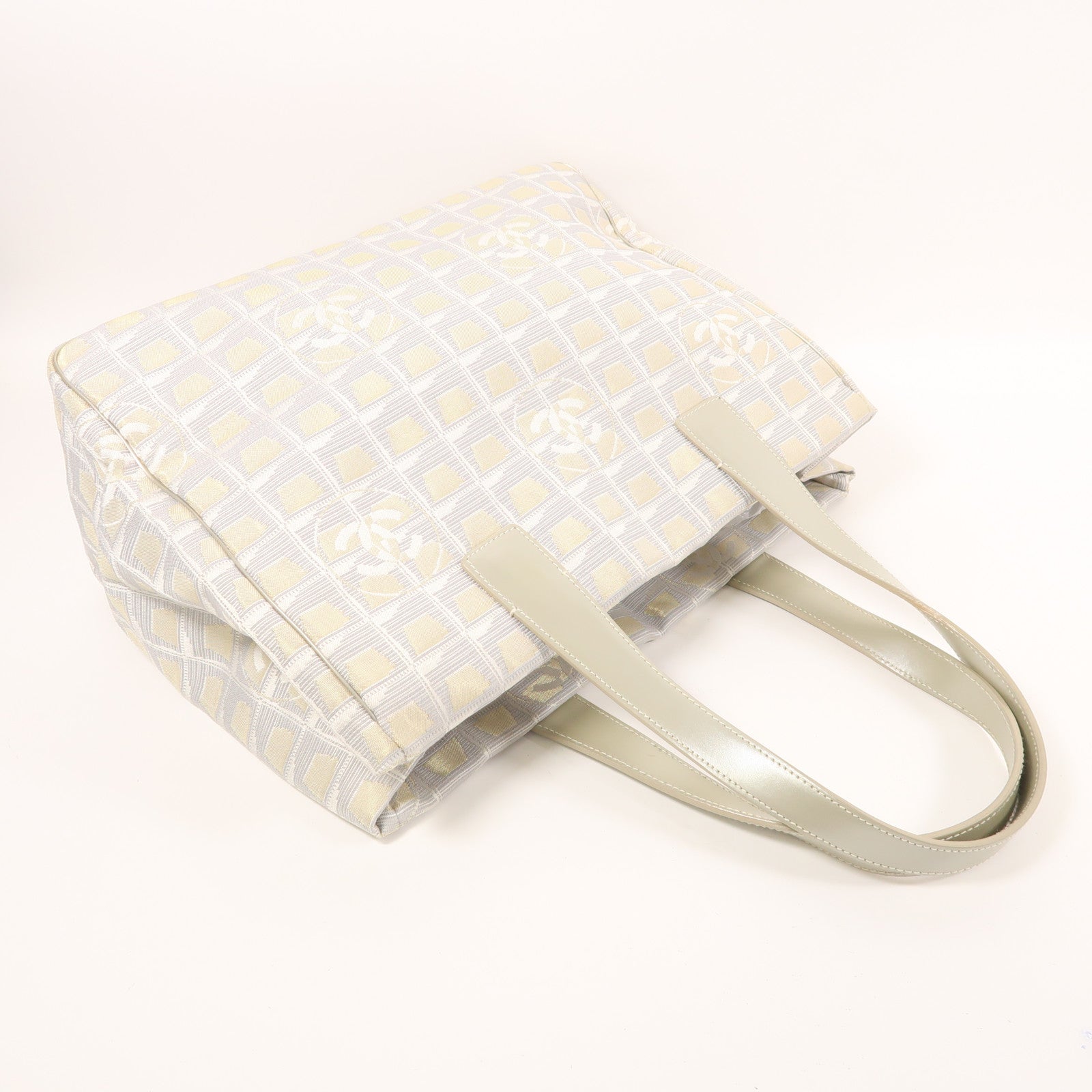 CHANEL 尼龍Tote Bag銀扣手挽袋