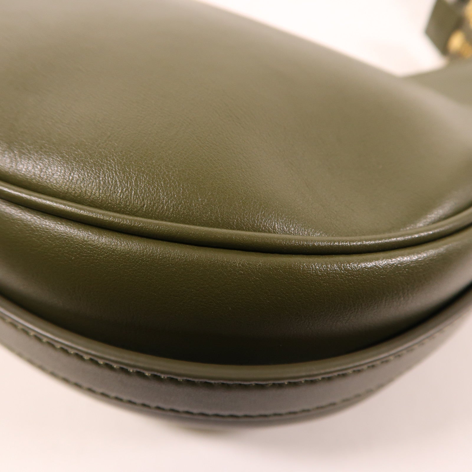 CELINE 牛皮皮革Ava金扣肩背袋