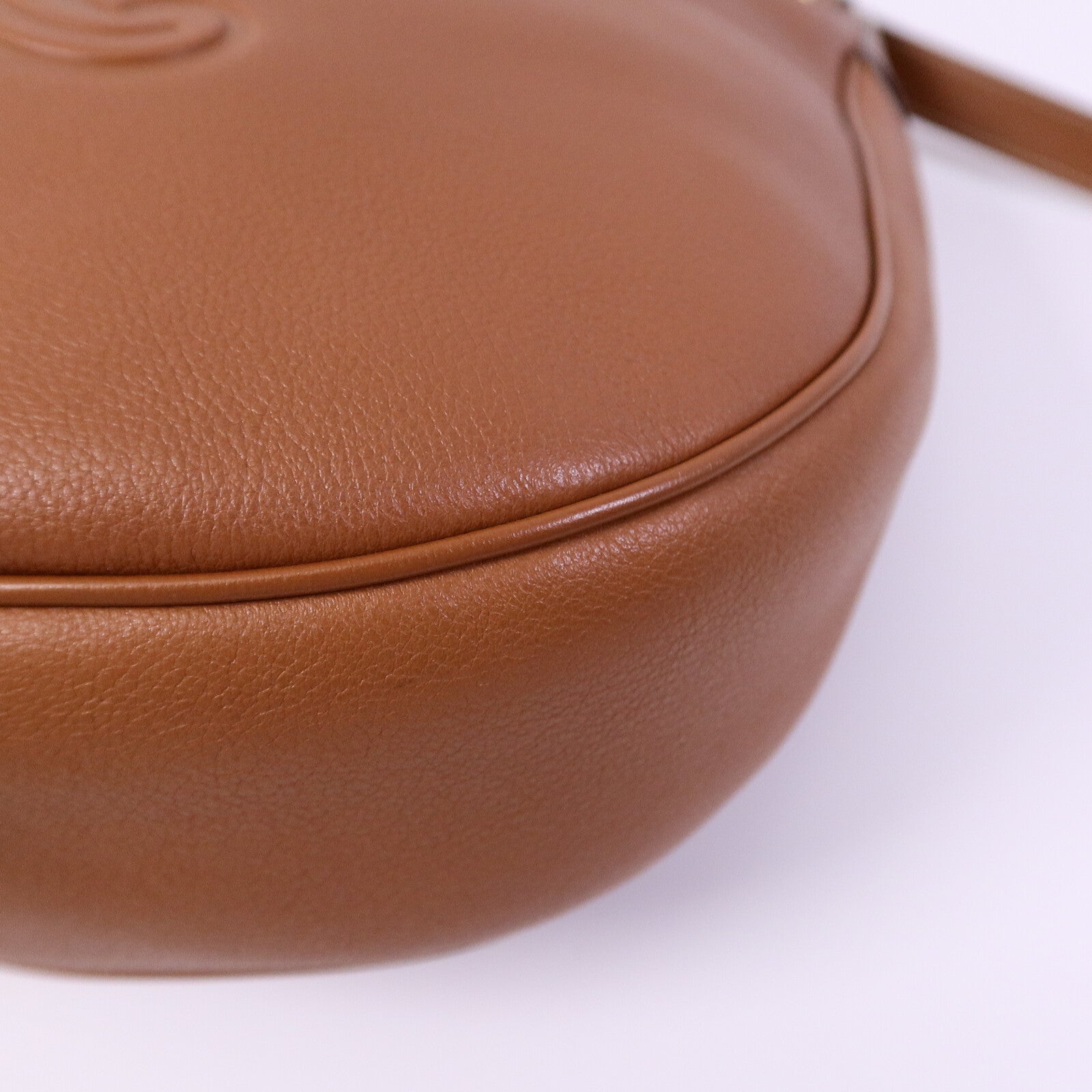 CELINE 牛皮皮革Heloise Medium肩背袋