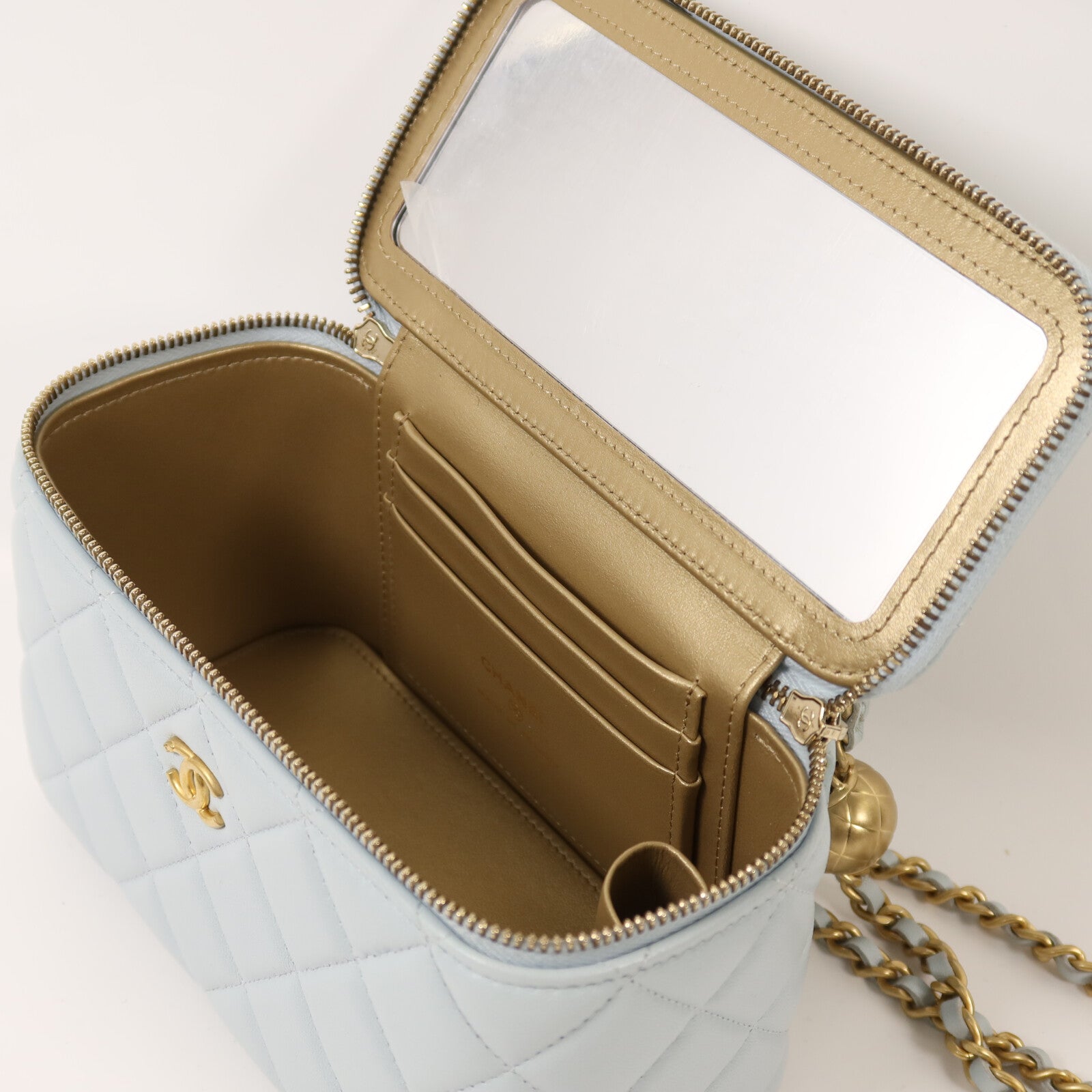CHANEL 羊皮皮革Vanity Case金扣鏈帶肩背袋