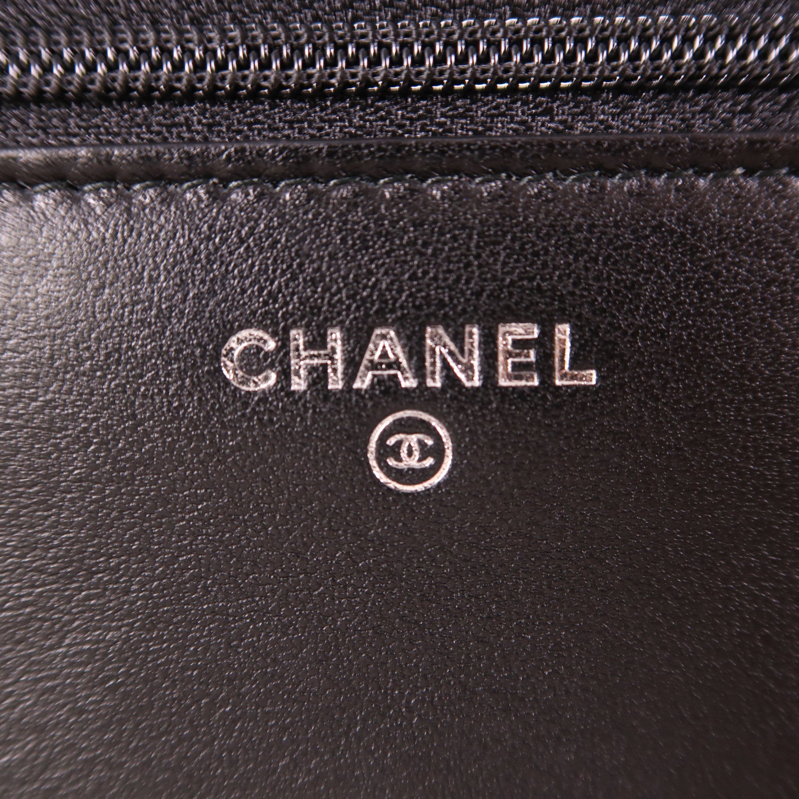 CHANEL 羊皮皮革Gabrielle Woc銀扣鏈帶肩背袋