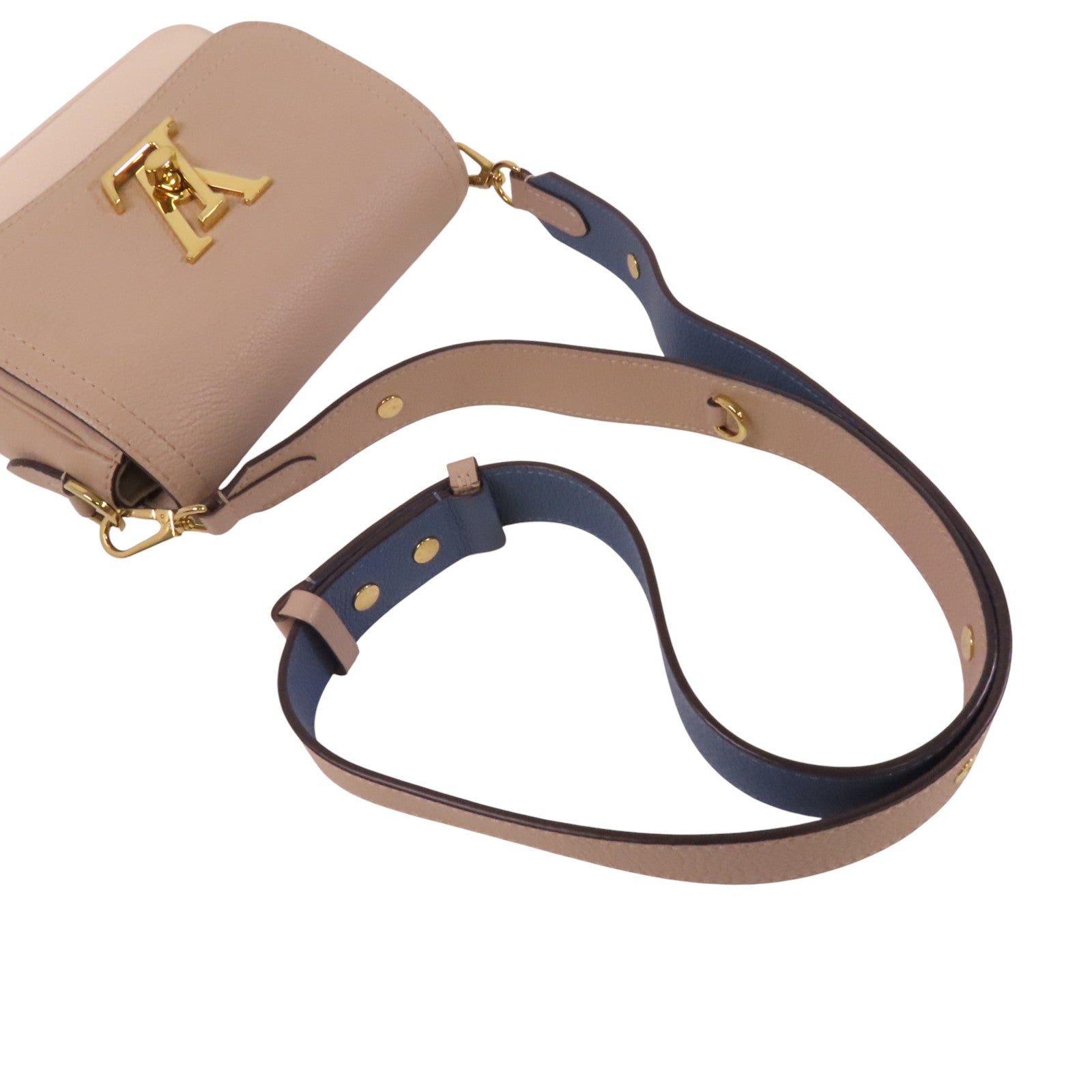 LOUIS VUITTON Greige Lockme Tender金扣肩背袋