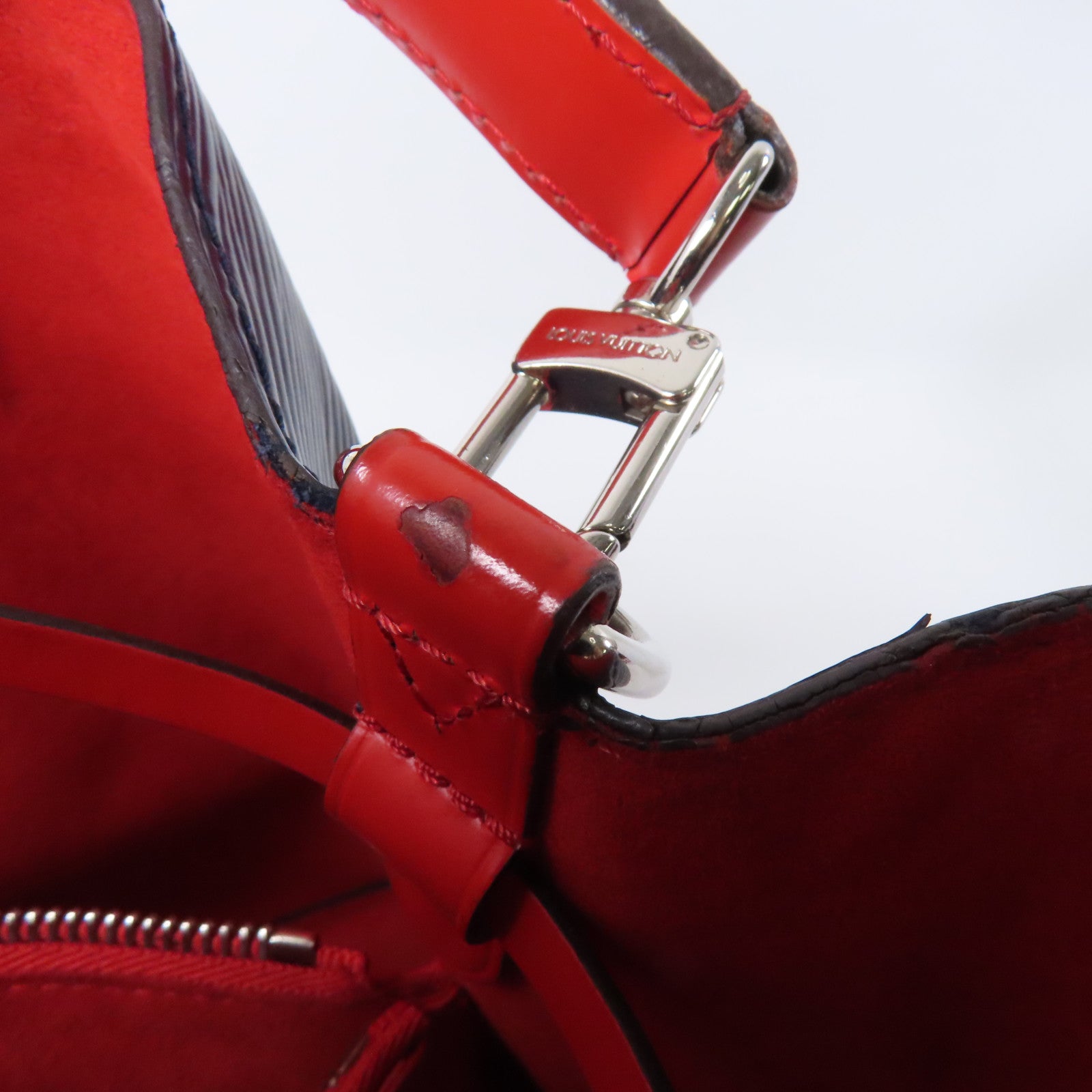 LOUIS VUITTON 【激減優惠】Epi Neo Noe銀扣手挽肩背兩用袋深藍色/紅色