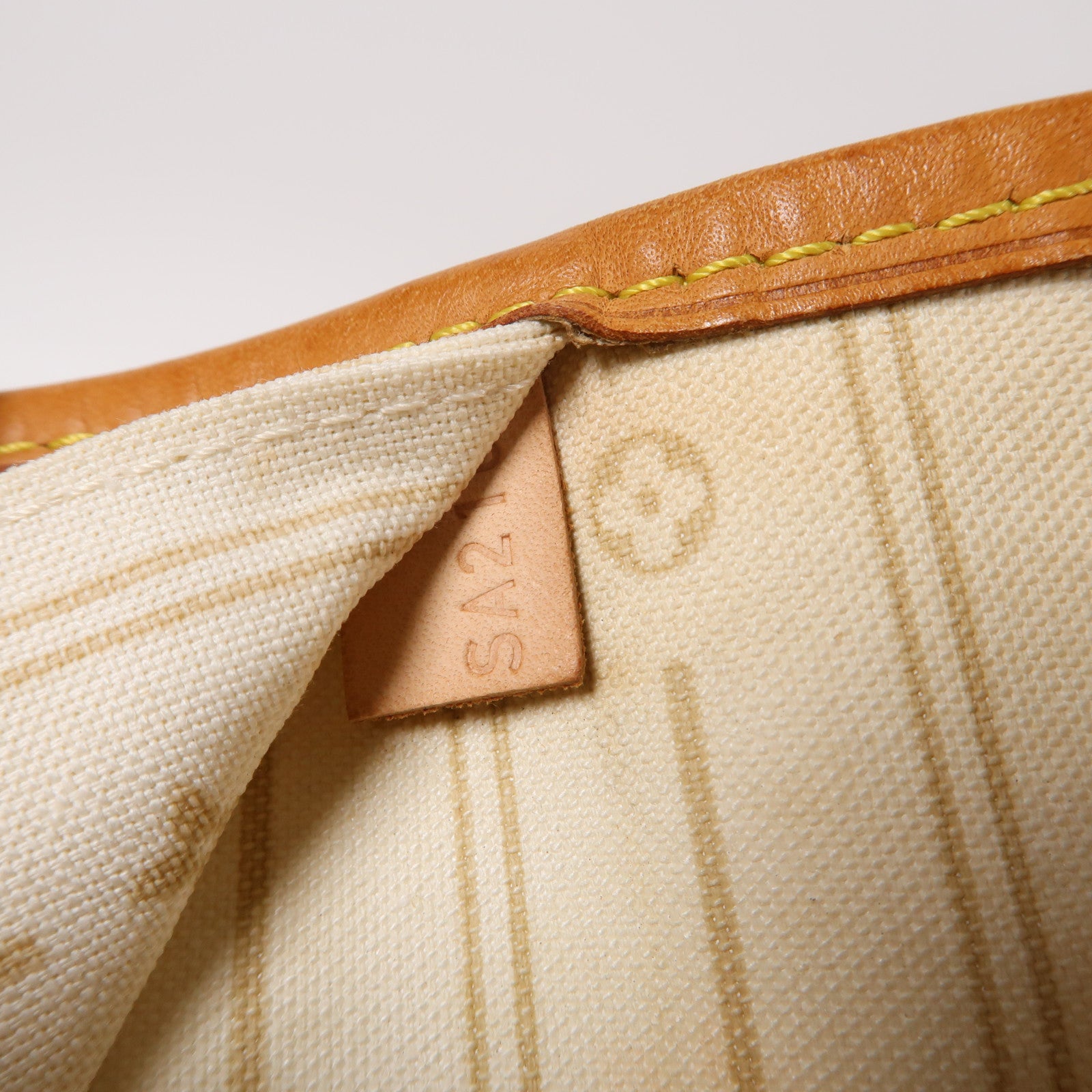 LOUIS VUITTON Damier Azur Neverfull MM金扣手挽袋白色