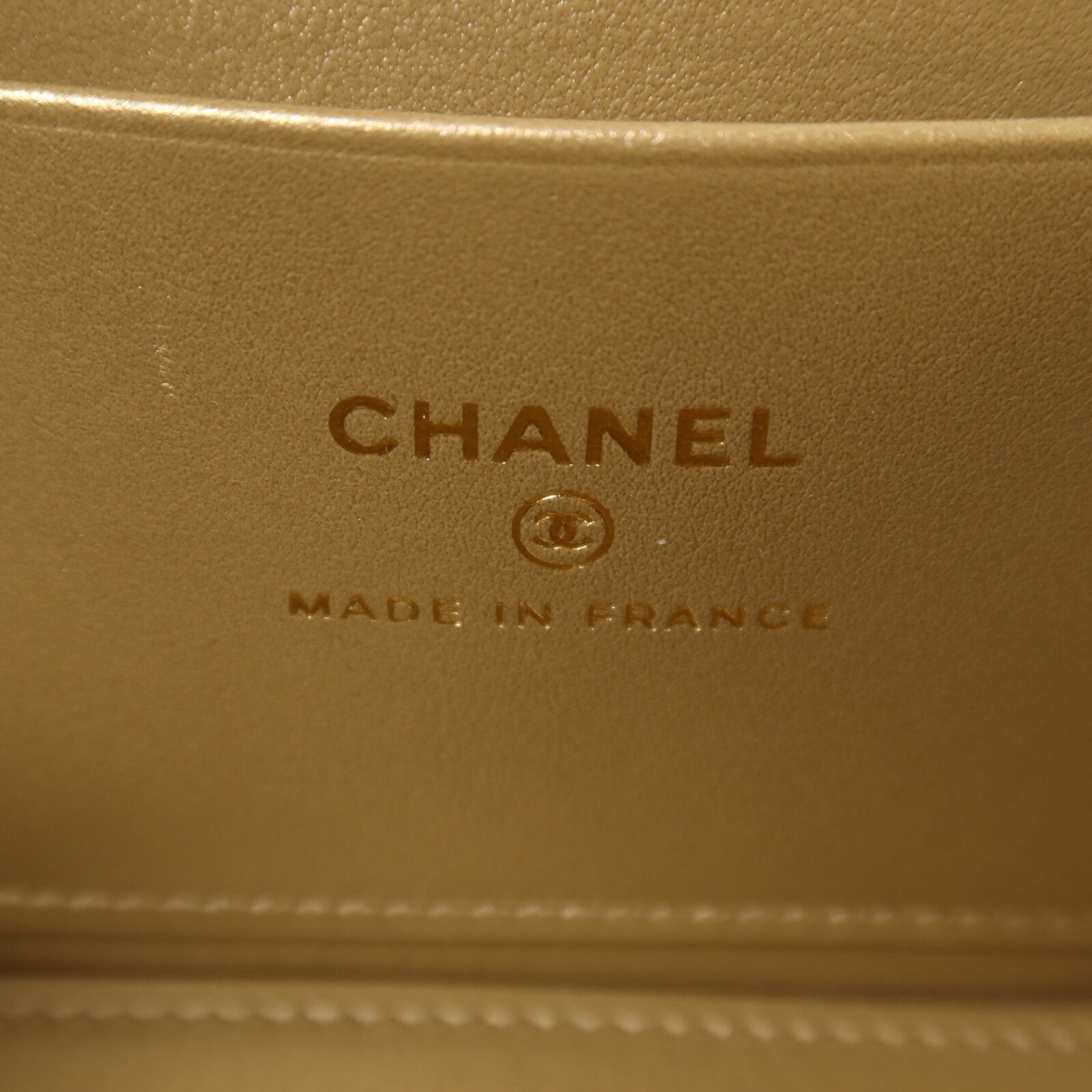 CHANEL 羊皮皮革Vanity Case金扣鏈帶肩背袋