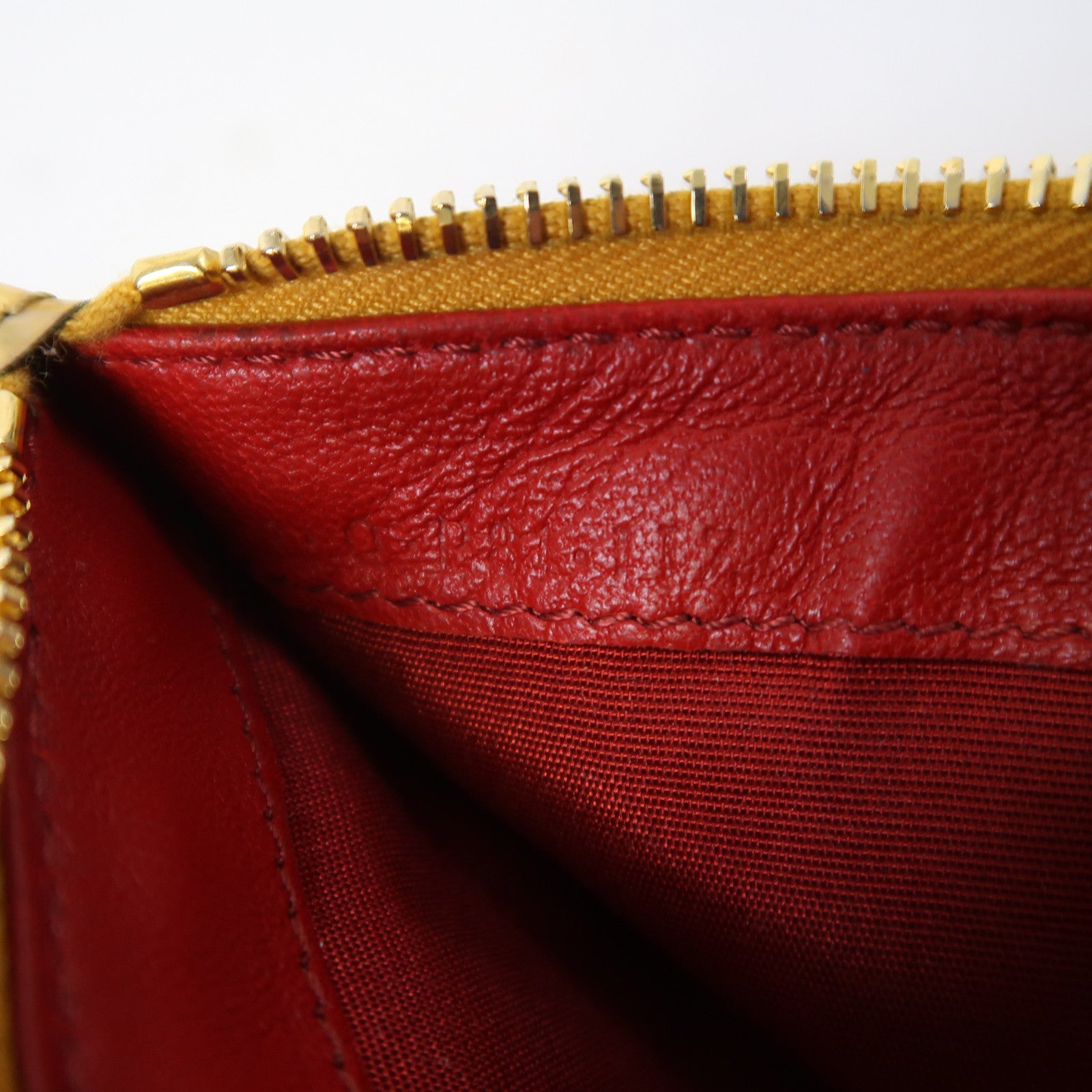 Valentino 漆皮皮革Card Case金扣卡片套金色