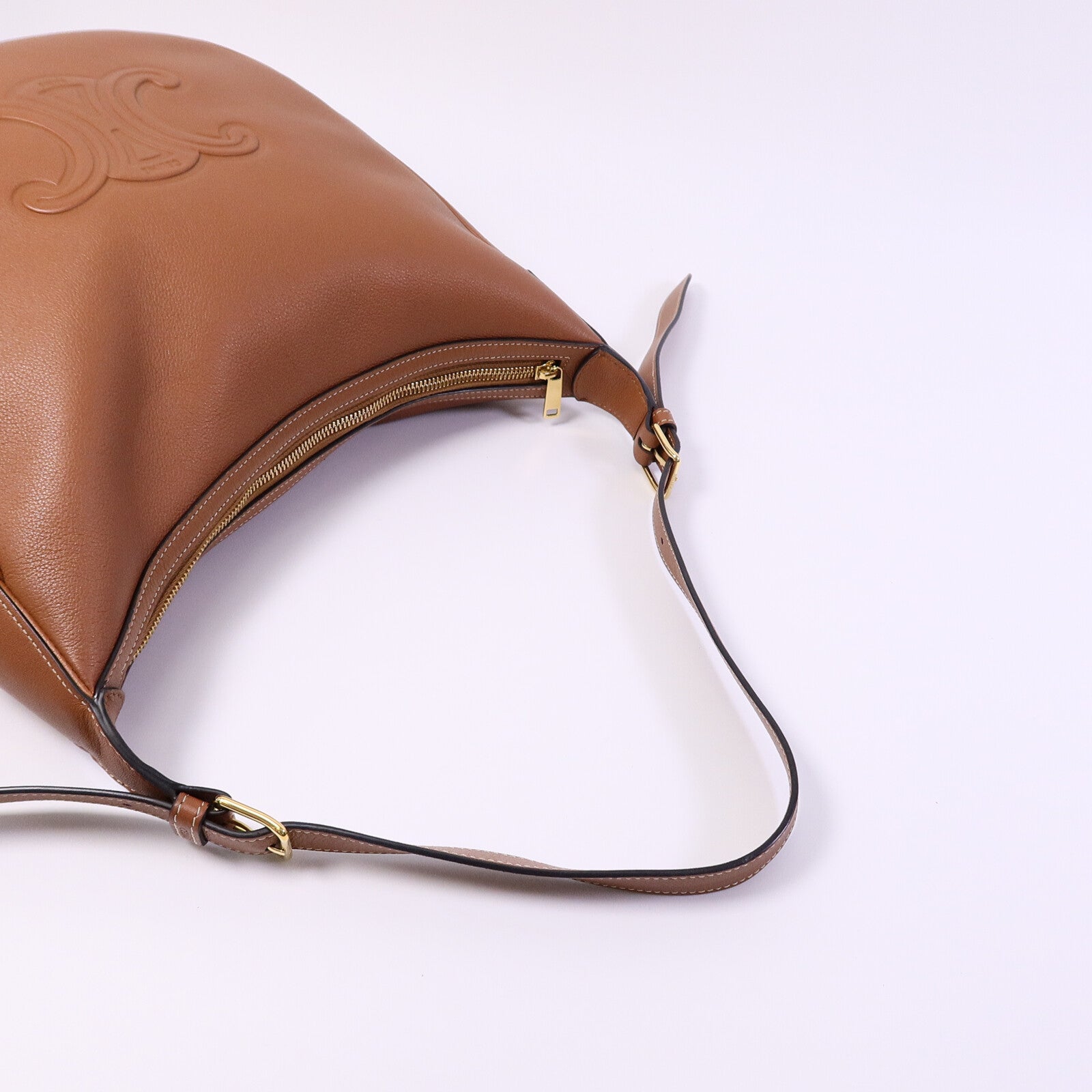 CELINE 牛皮皮革Heloise Medium肩背袋