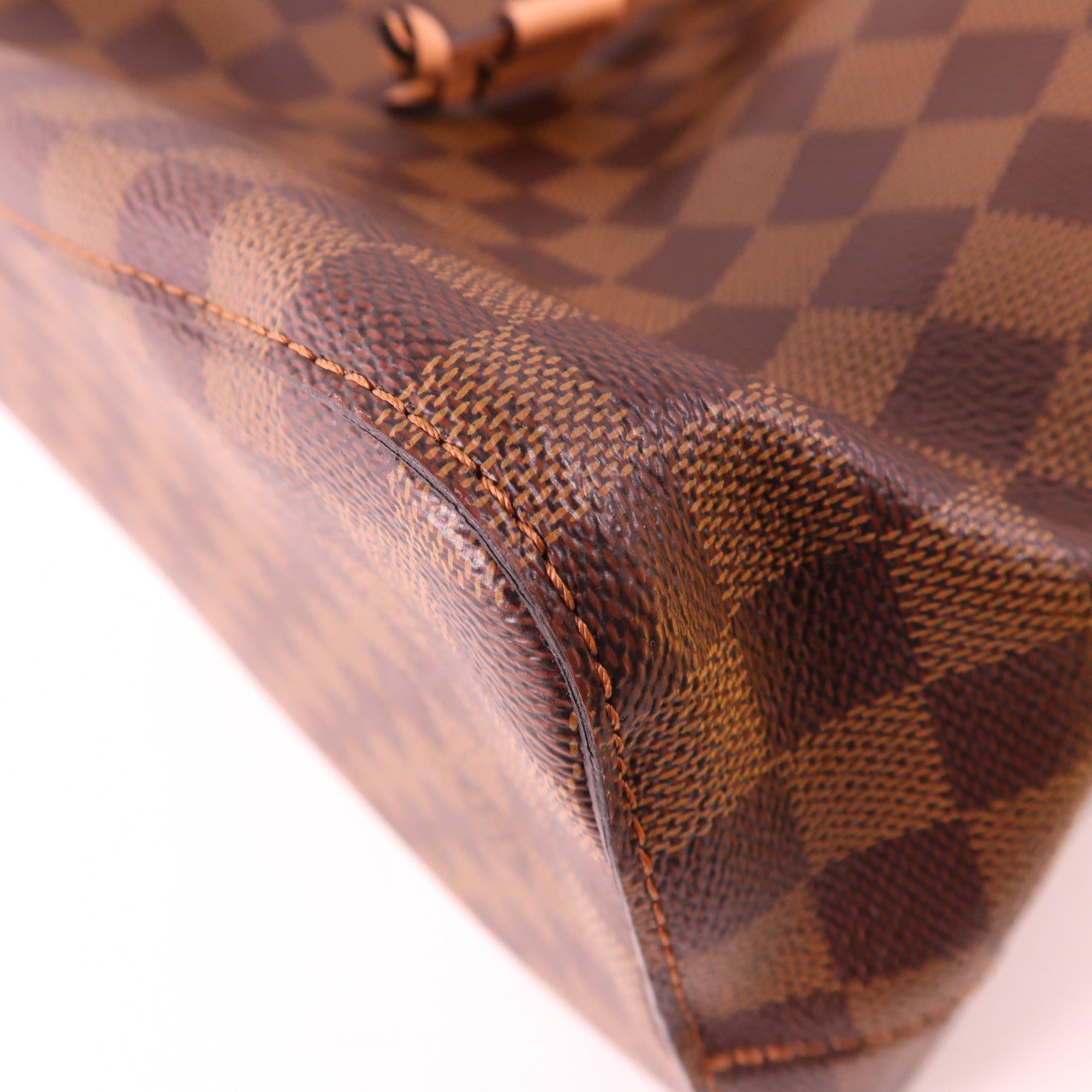 LOUIS VUITTON Damier NeoNoe金扣肩背袋
