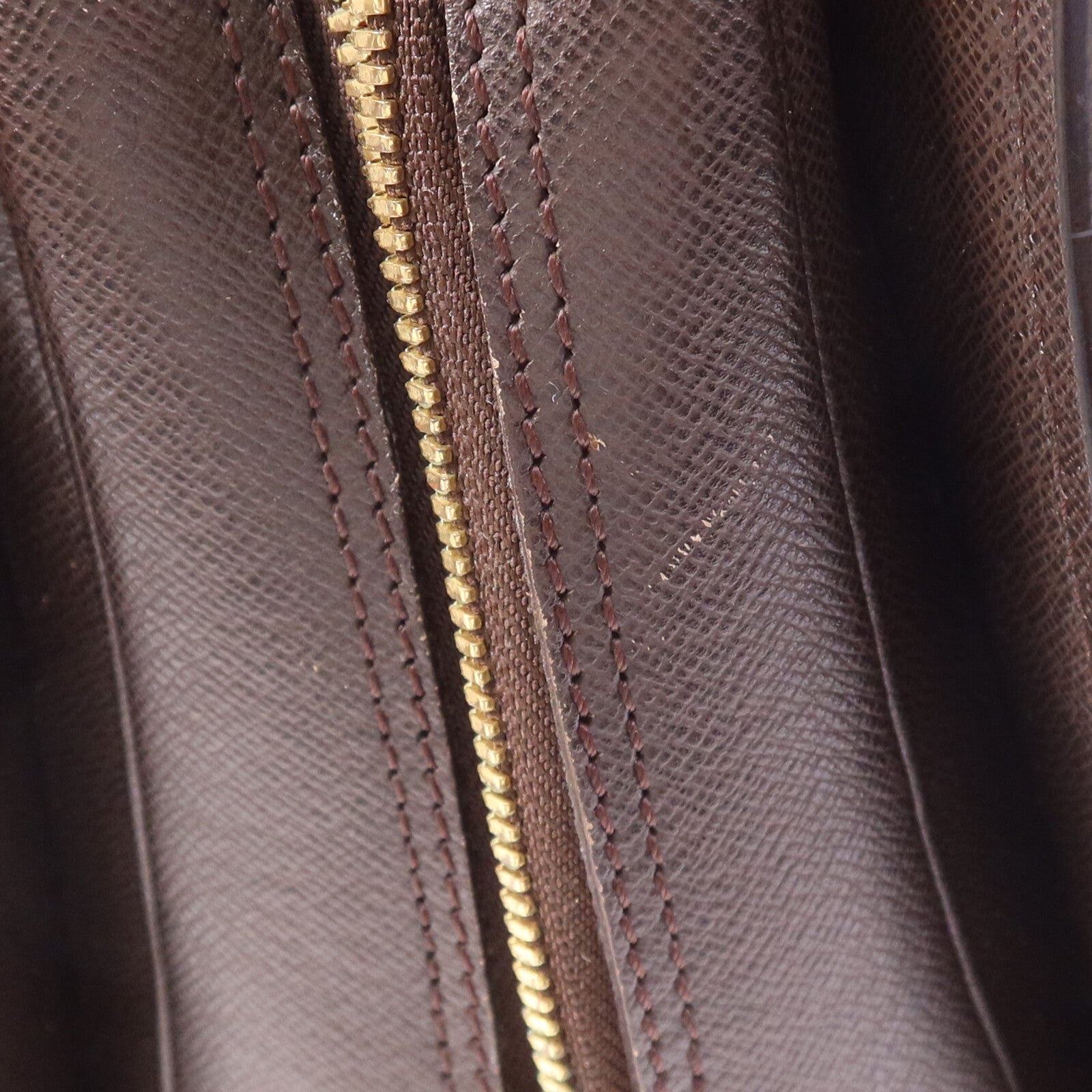 LOUIS VUITTON 【激減優惠】Damier Triana金扣手挽袋