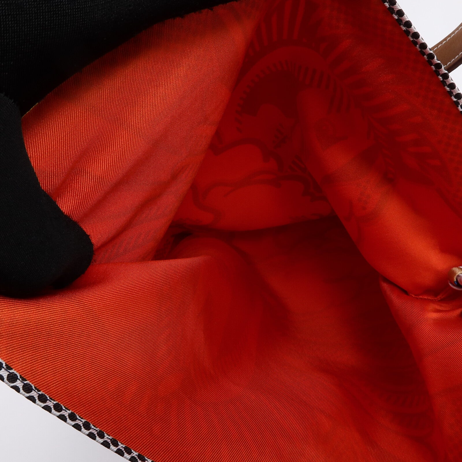 HERMES 絲質Silk City 33肩背袋