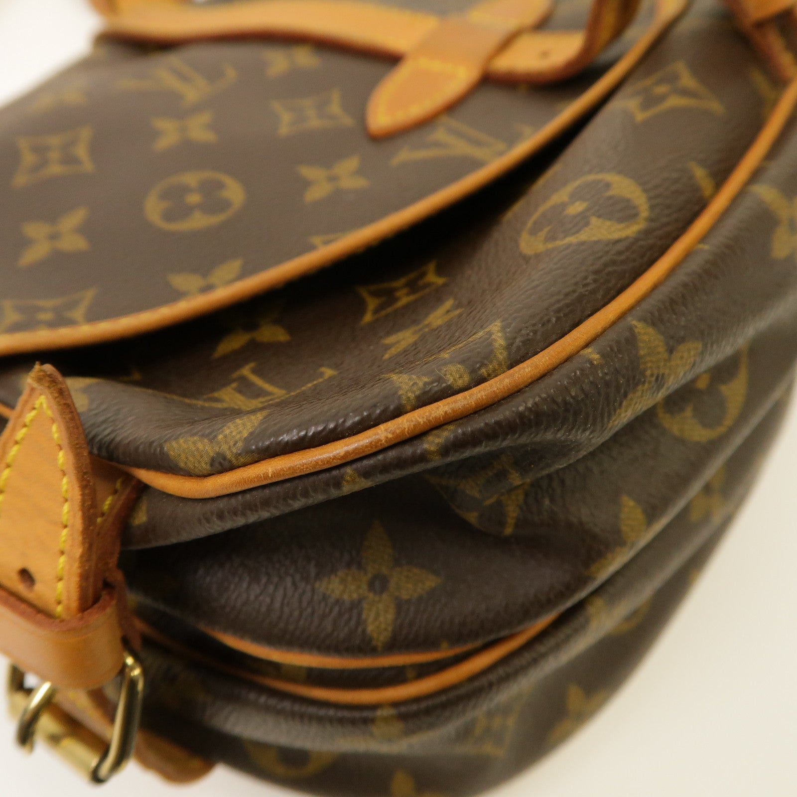 LOUIS VUITTON 【激減優惠】Monogram Saumur 30金扣肩背袋啡色