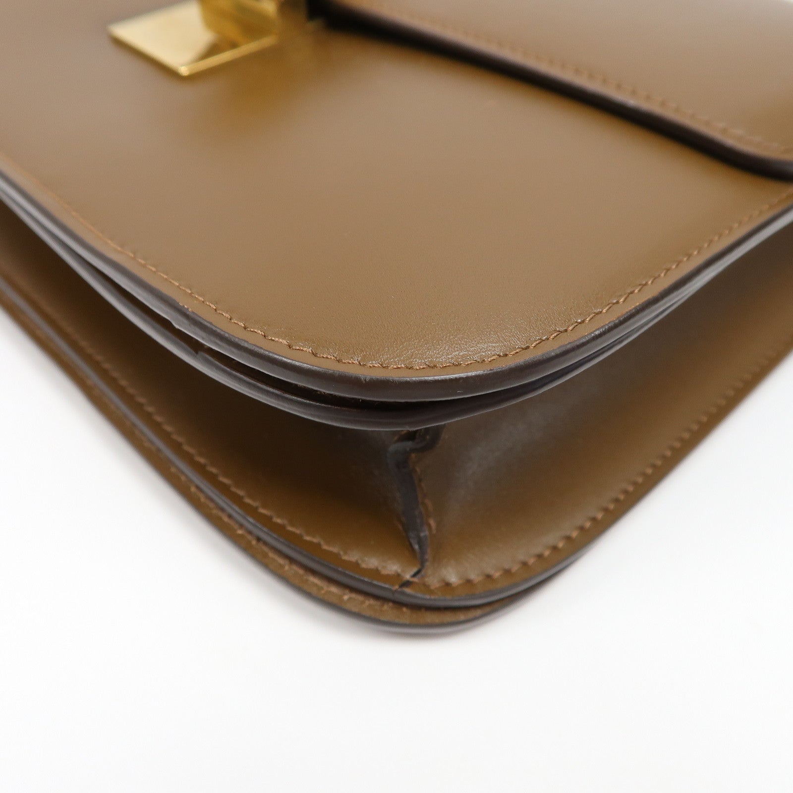 CELINE 牛皮皮革Classic Box金扣肩背袋啡色