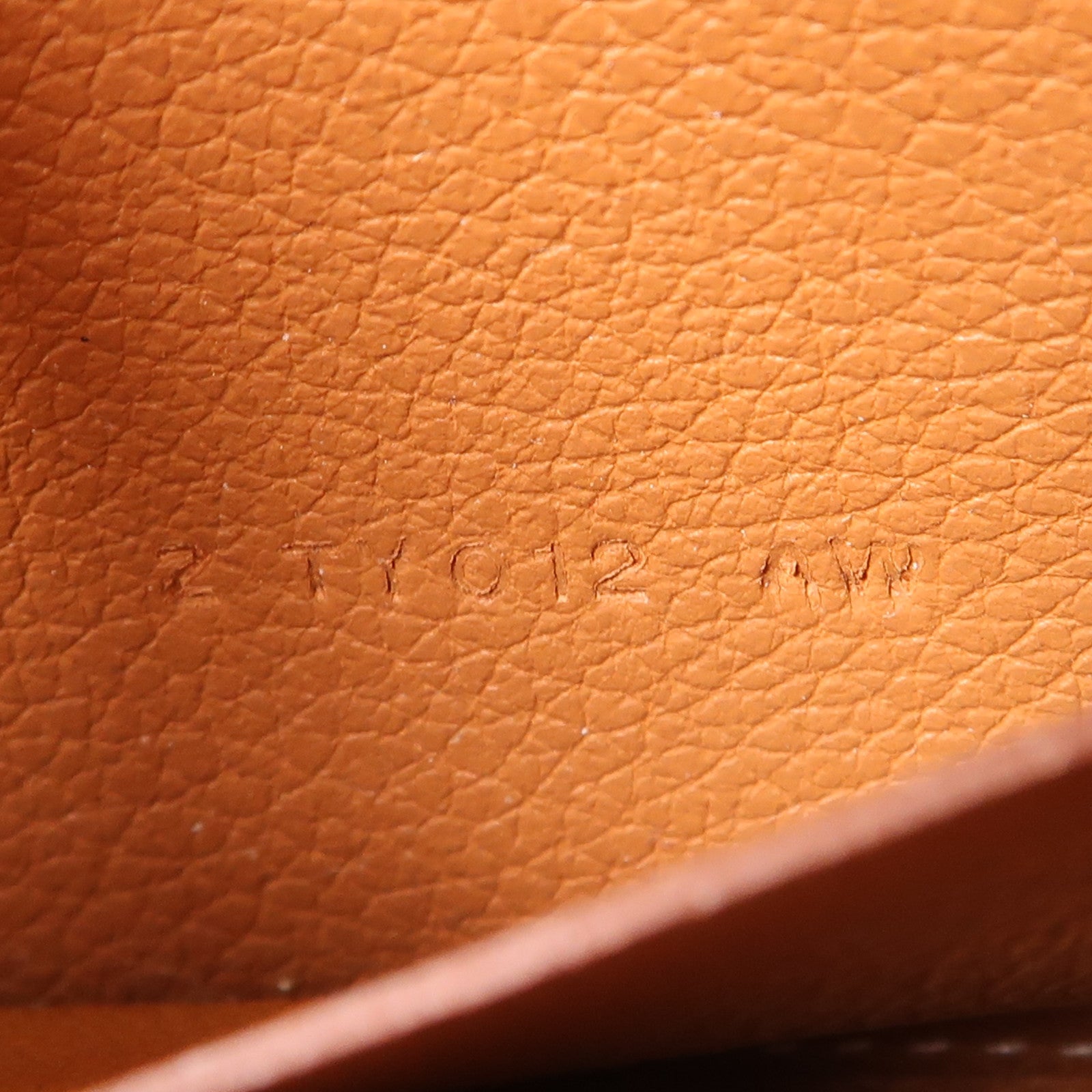 HERMES 【激減優惠】皮革Constance Slim銀扣手拿包