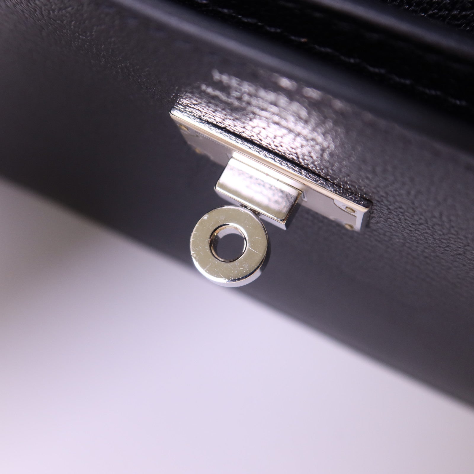 HERMES Chevre皮革Kelly Pocket Long Bifold Wallet銀扣長錢包Noir