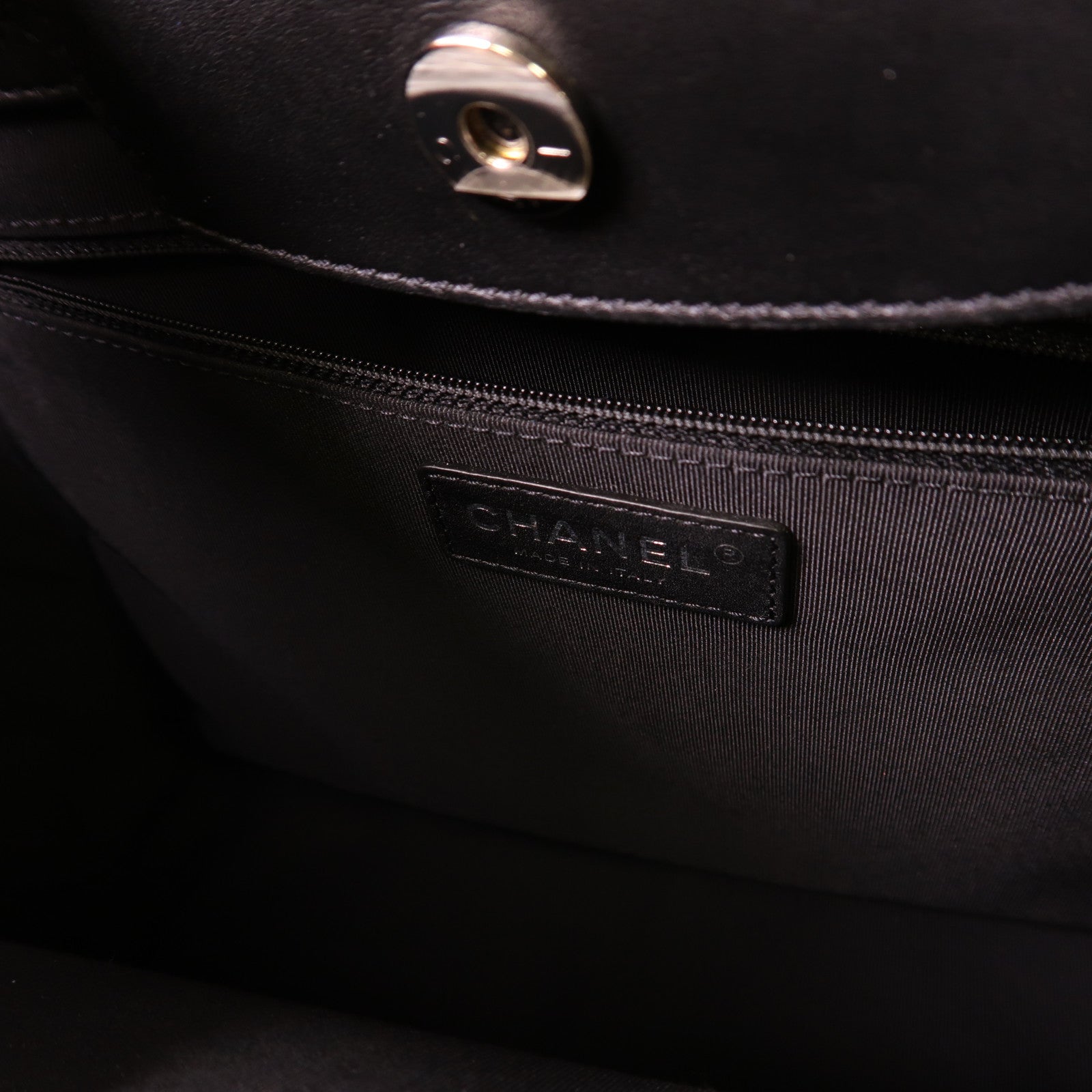 CHANEL 牛皮皮革2way Shoulder銀扣鏈帶手挽肩背兩用袋