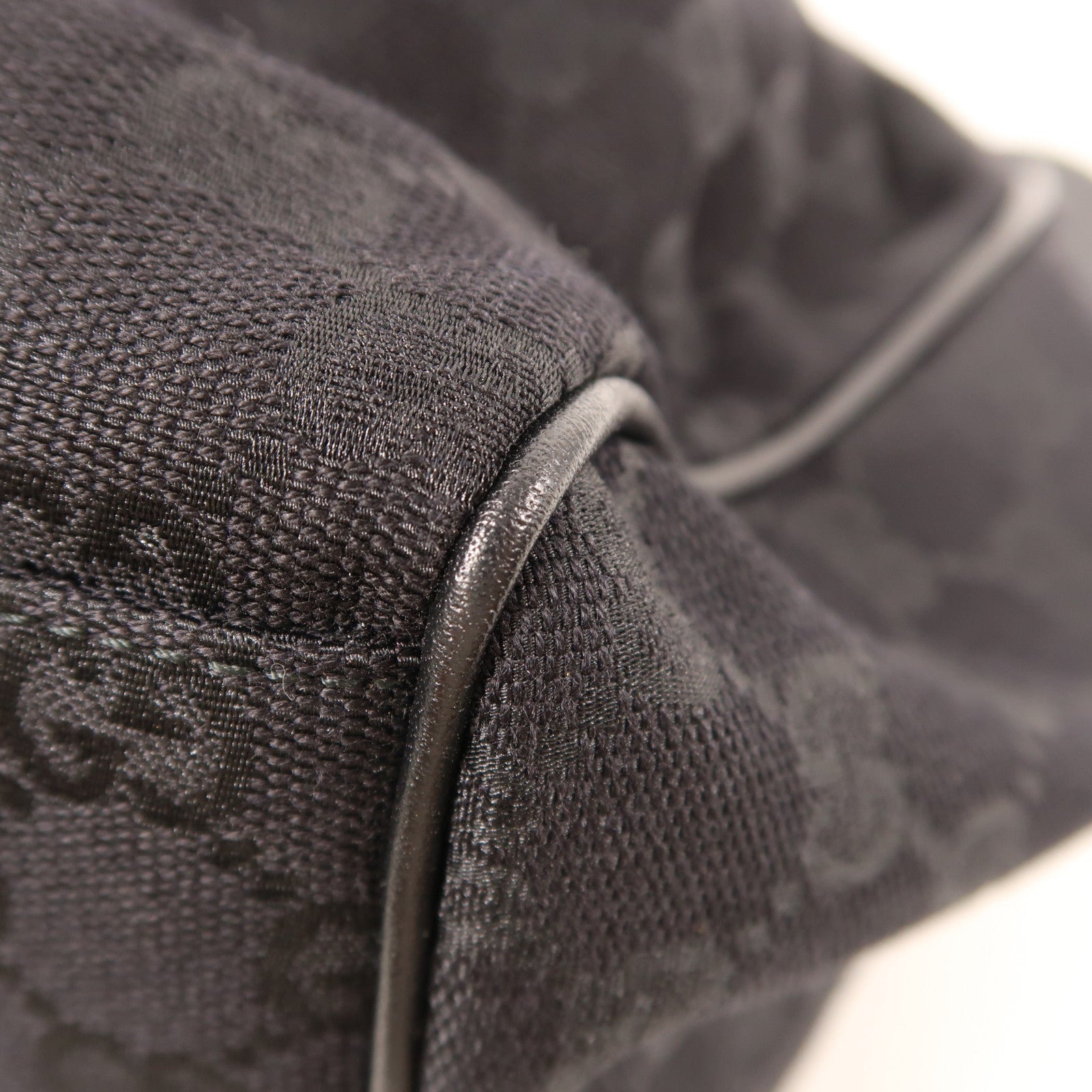GUCCI 帆布Shoulder Bag金扣肩背袋