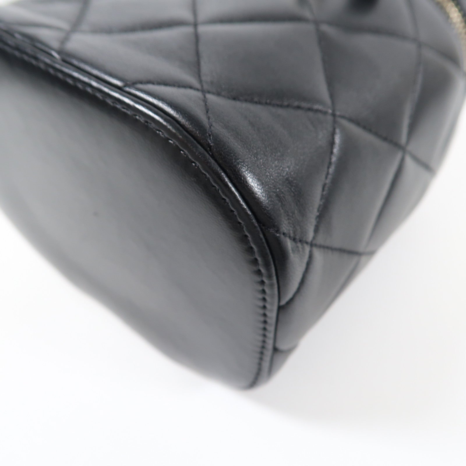 CHANEL CC GHW Trendy CC Vanity Case Chain Shoulder Bag Lambskin Leather Black