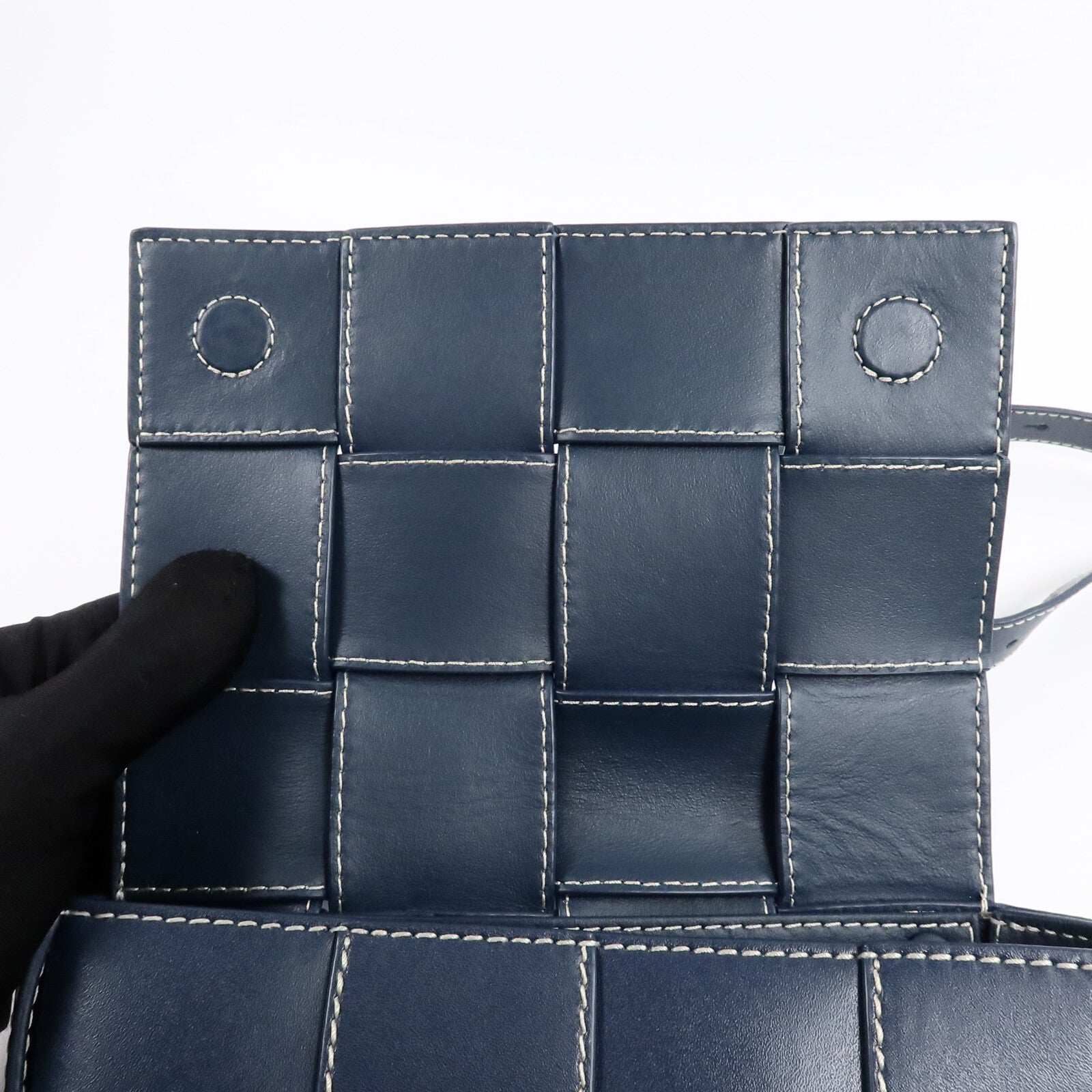 BOTTEGA VENETA 牛皮皮革Cassette Small肩背袋