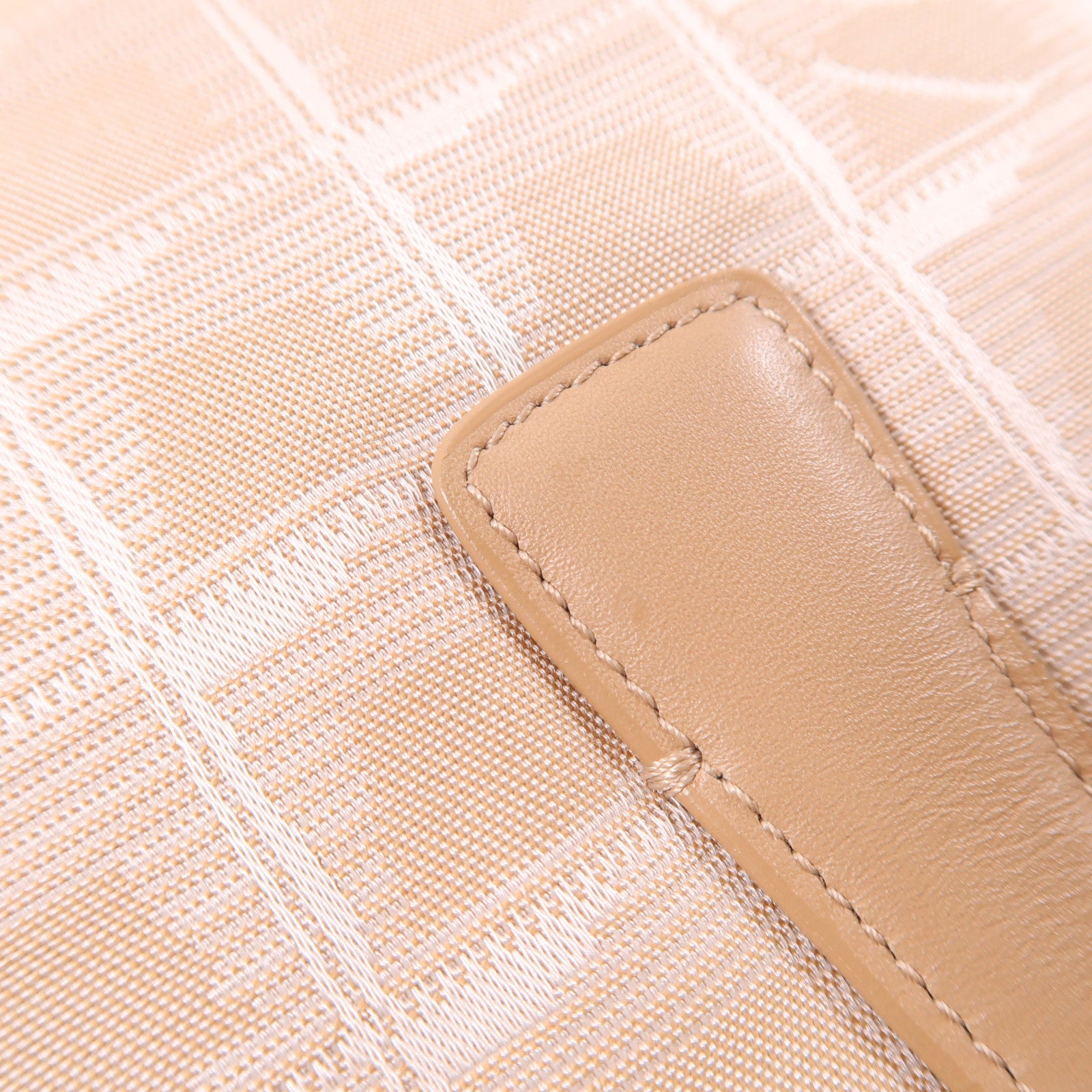 CHANEL 尼龍Travel/Laptop Bag金扣筆記型電腦包