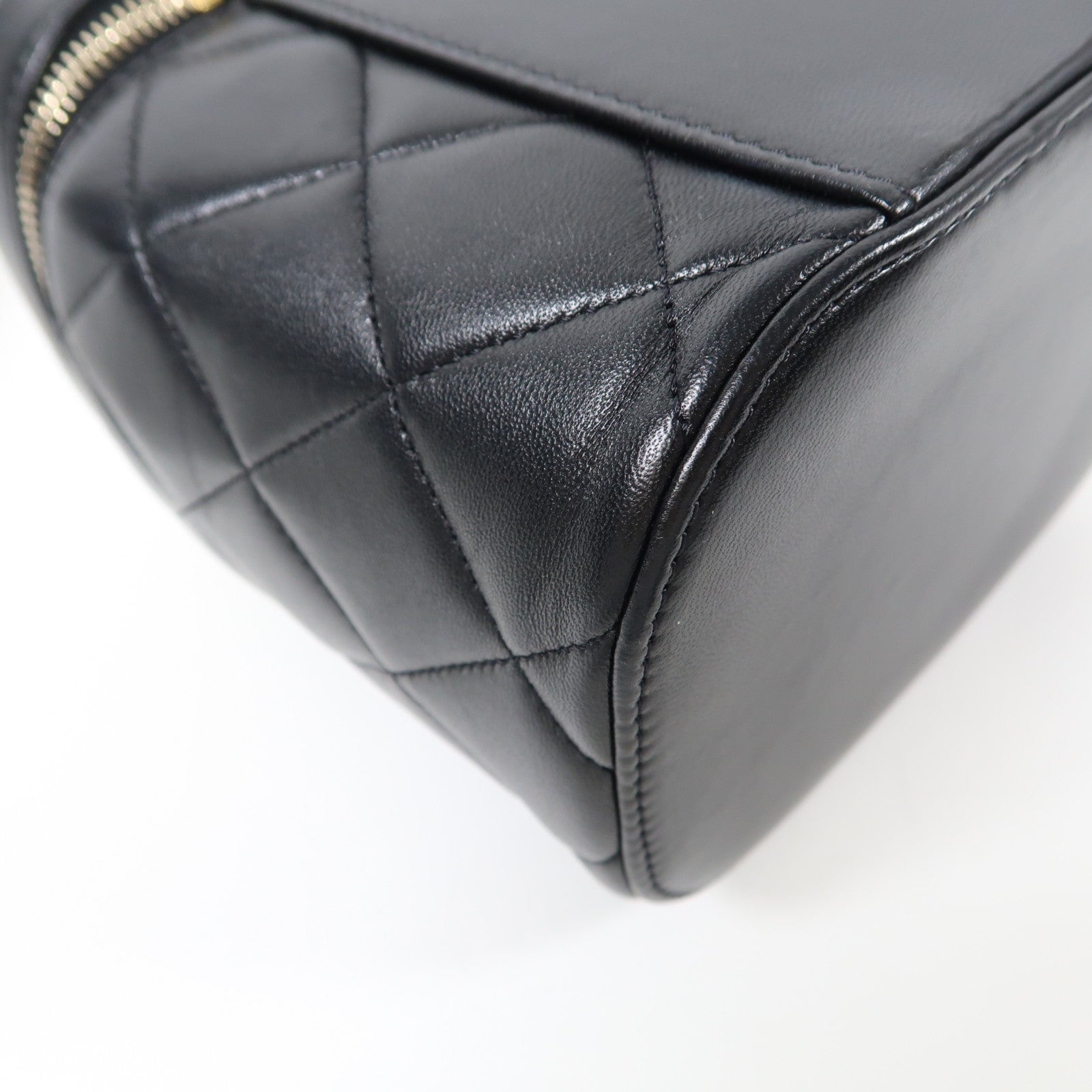 CHANEL CC GHW Trendy CC Vanity Case Chain Shoulder Bag Lambskin Leather Black