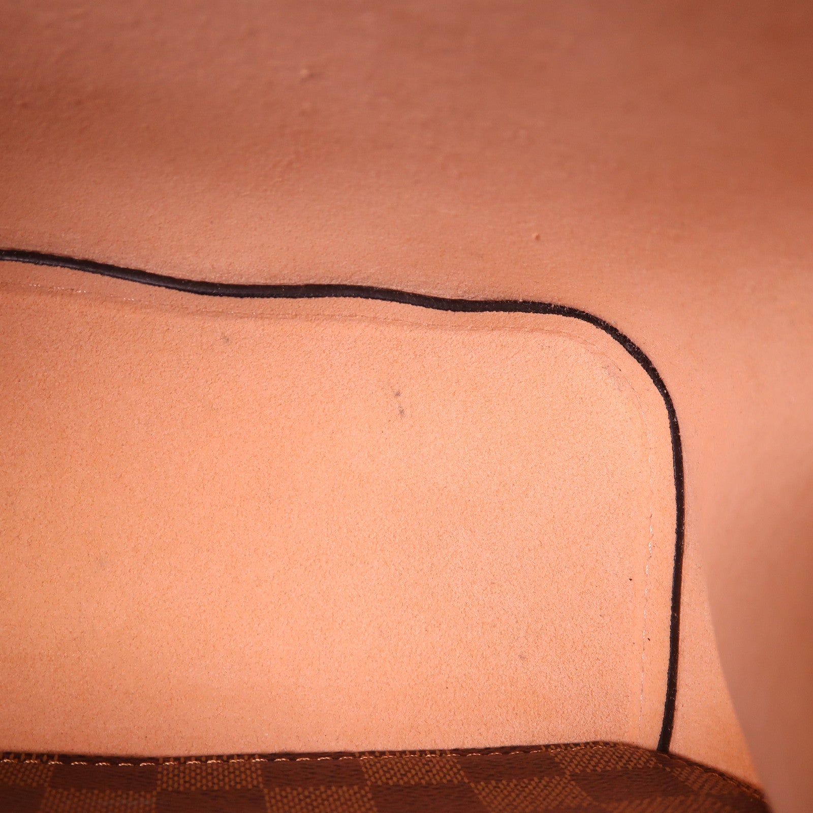 LOUIS VUITTON Damier NeoNoe金扣肩背袋