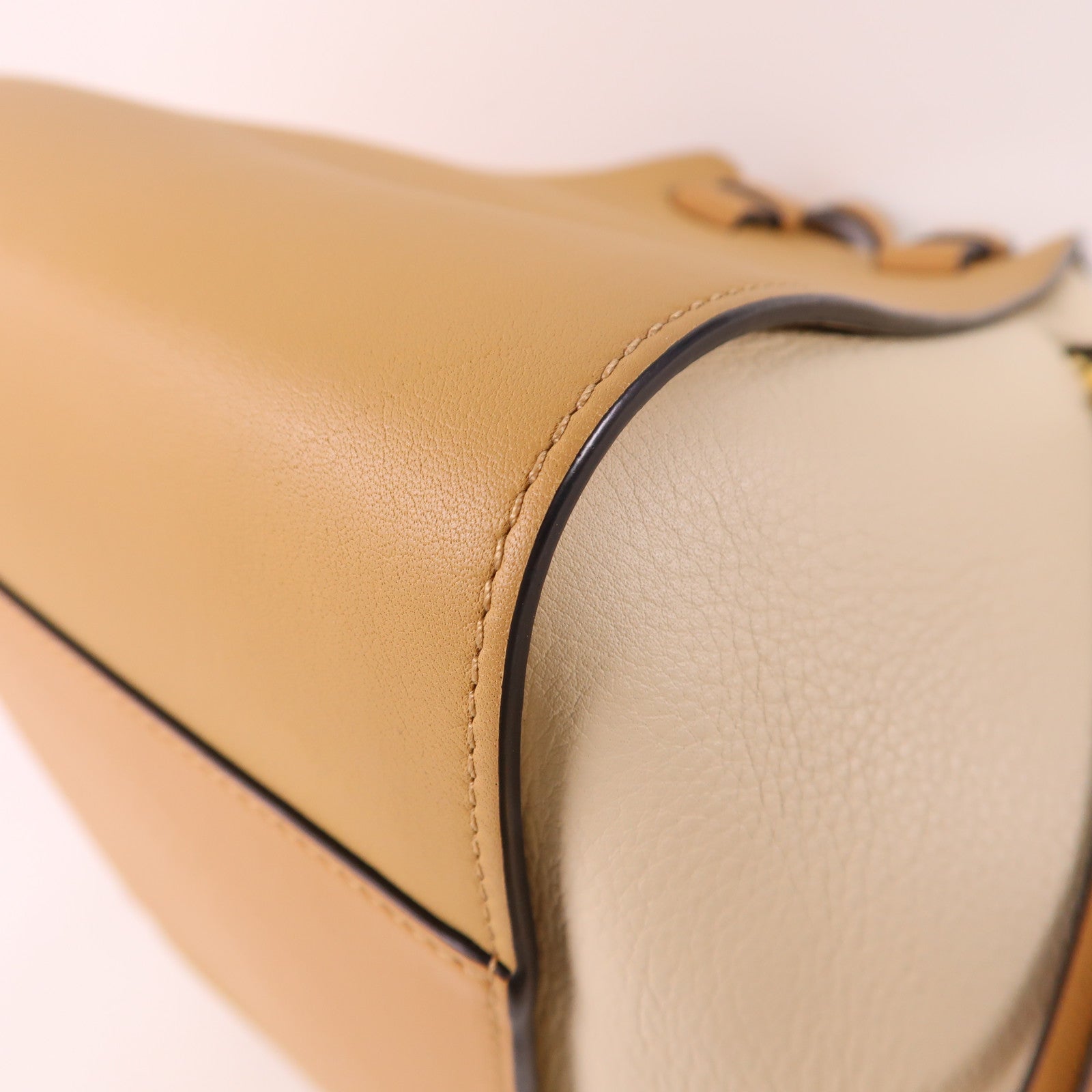 LOEWE 牛皮皮革Hammock MM金扣手挽肩背兩用袋