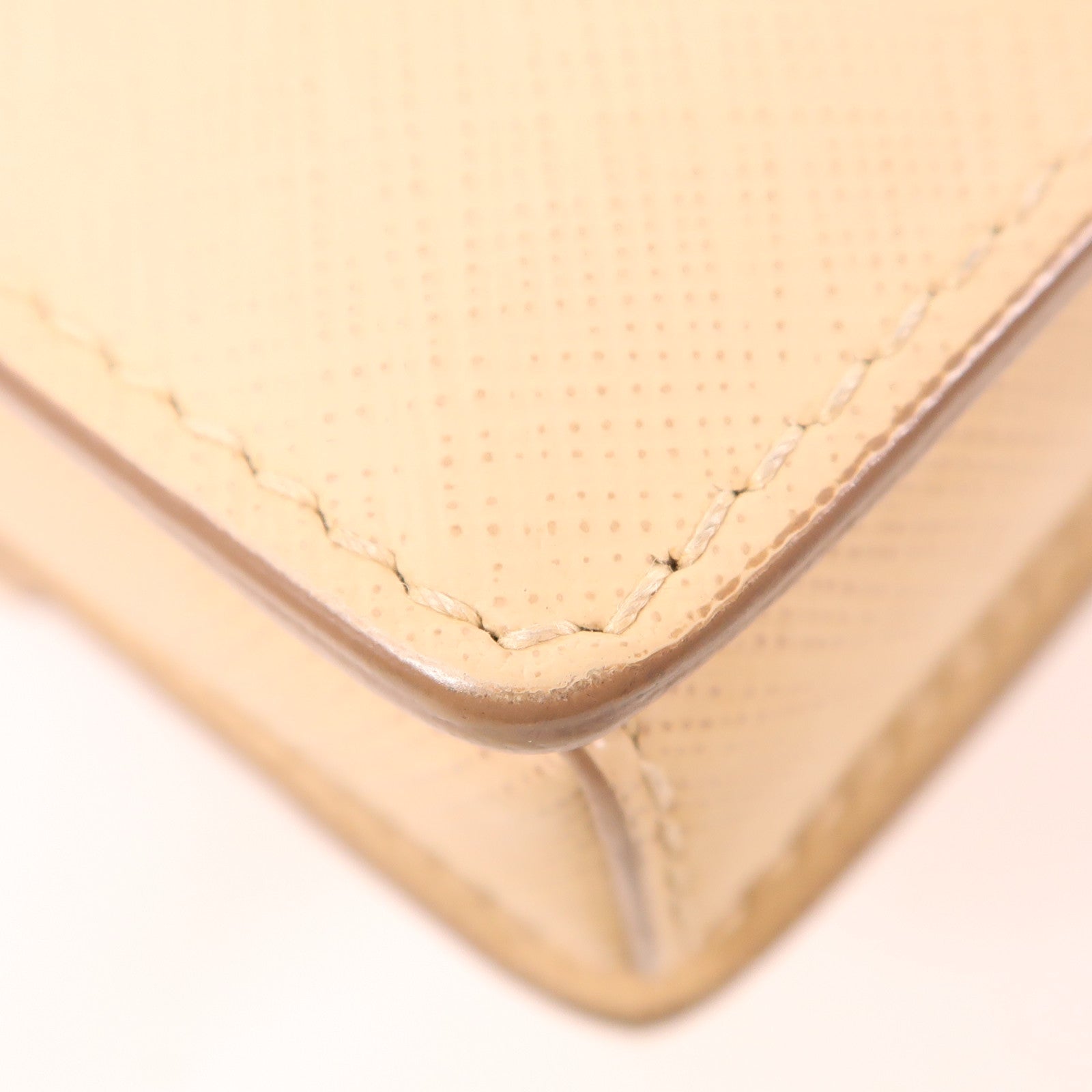 Salvatore Ferragamo 牛皮皮革Chain Shoulder金扣鏈帶肩背袋