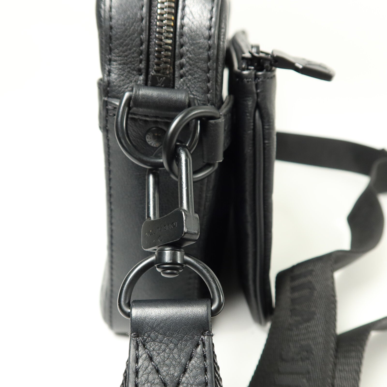 LOUIS VUITTON Monogram Shadow Trio Messenger肩背袋