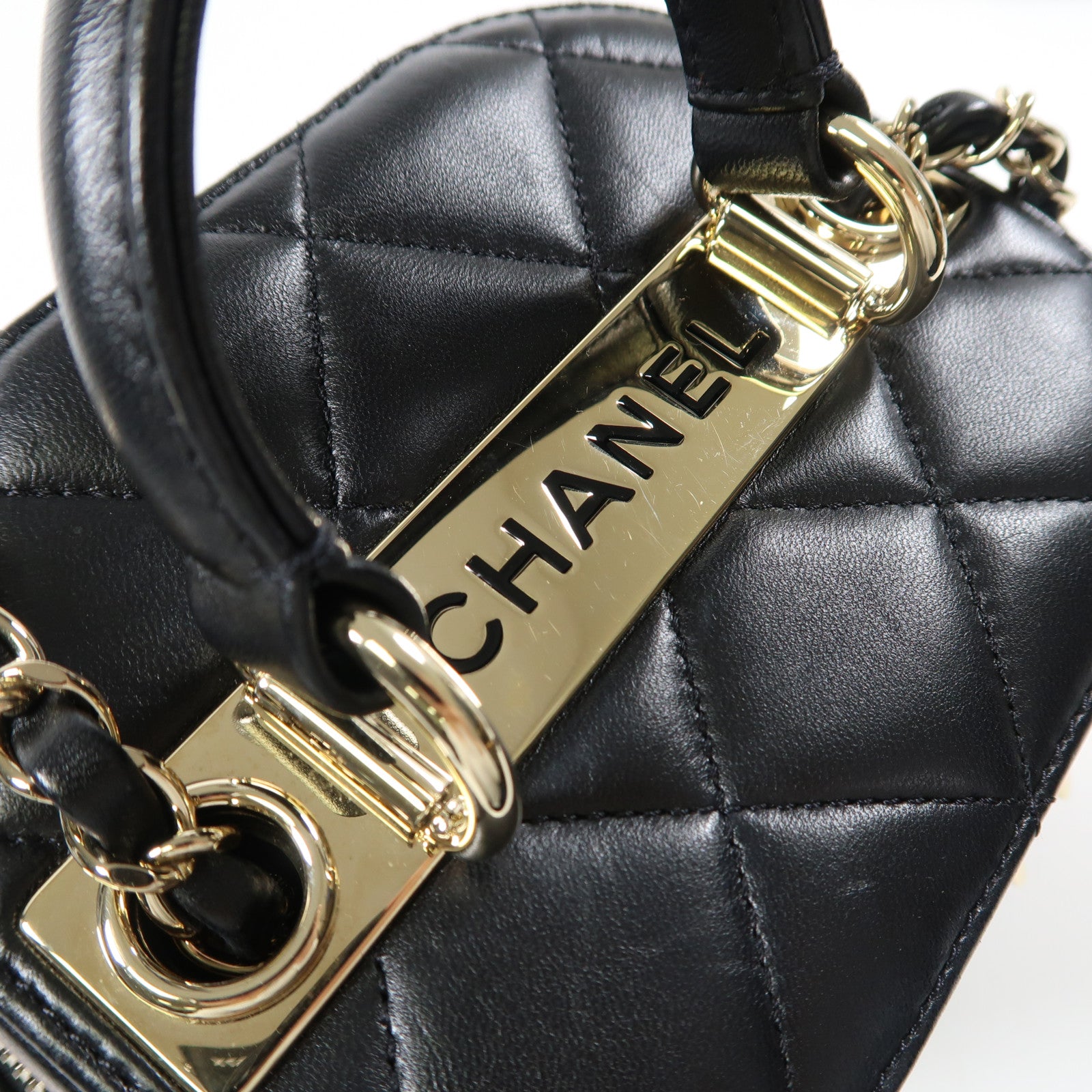 CHANEL 【激減優惠】羊皮皮革Trendy CC Vanity Case金扣鏈帶肩背袋