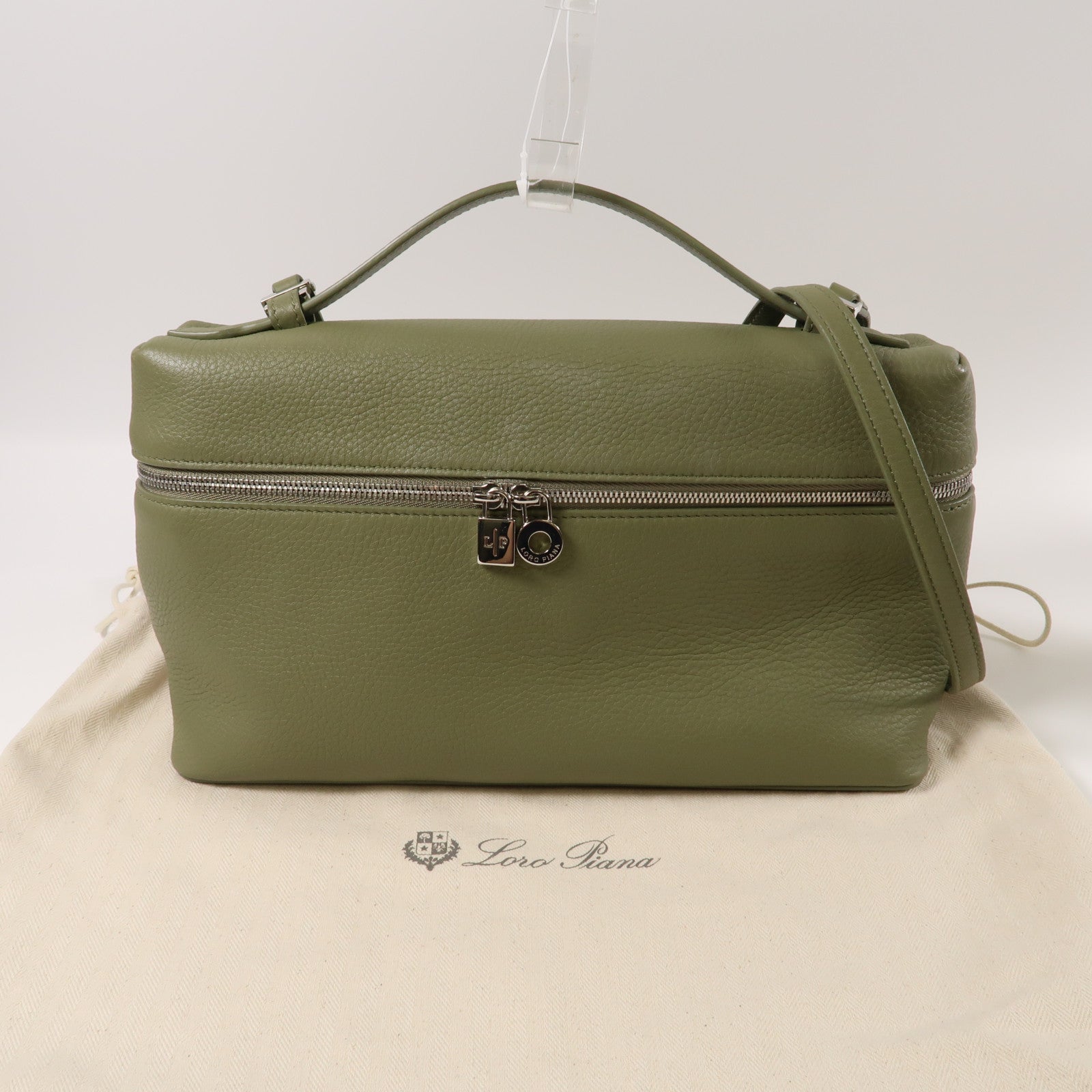Loro Piana 皮革Extra Bag銀扣手挽肩背兩用袋綠色