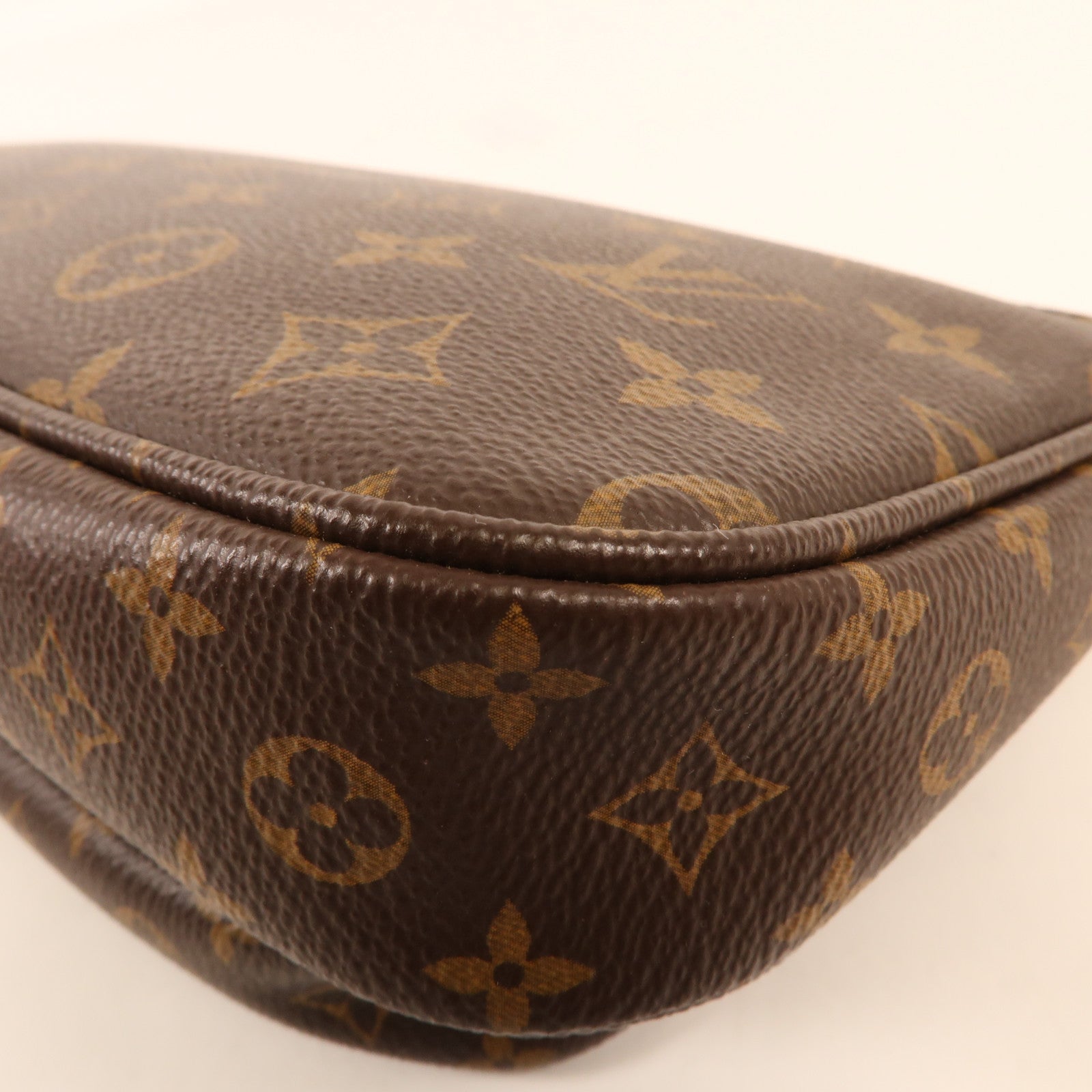 LOUIS VUITTON Monogram Multi Pochette Accessoires金扣肩背袋