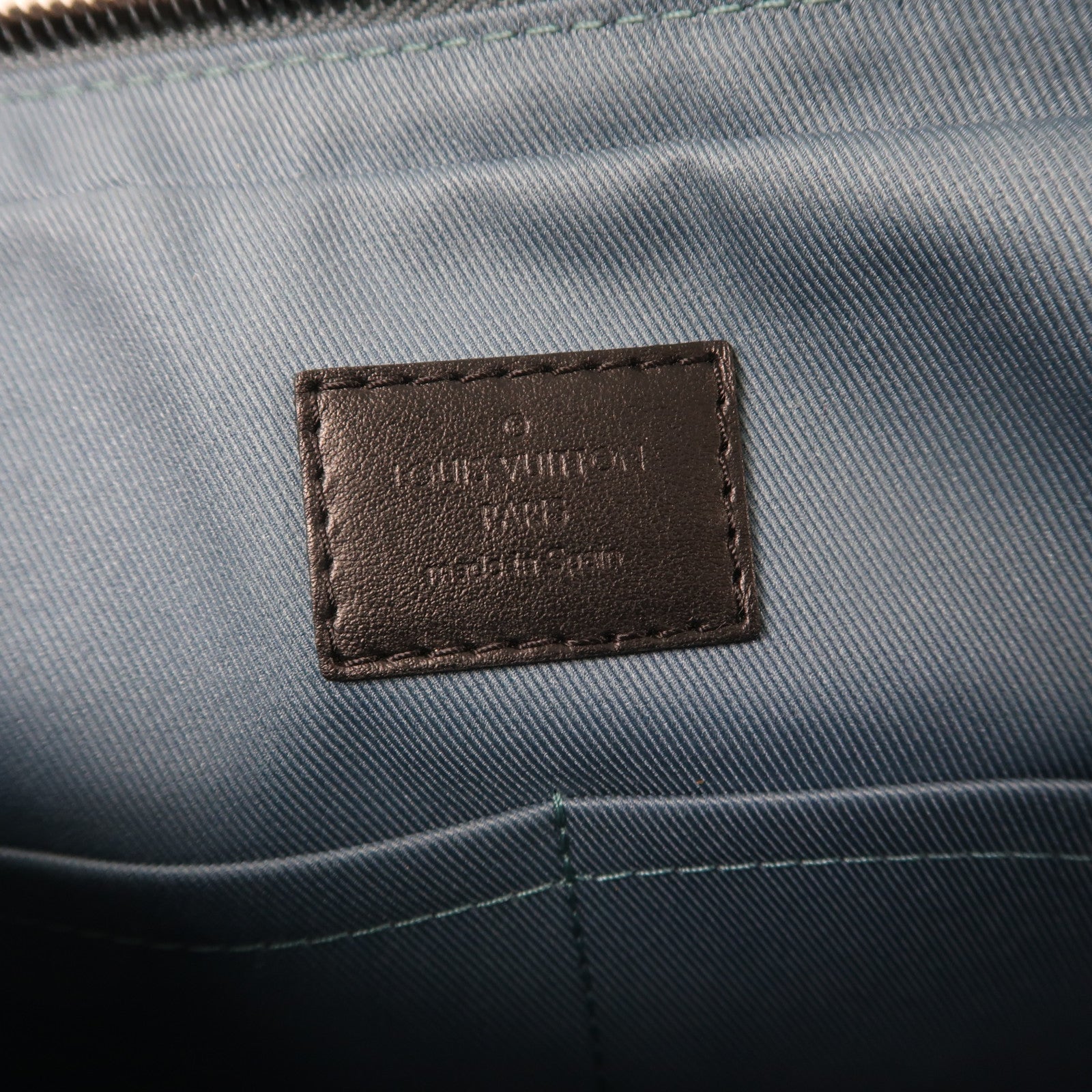 LOUIS VUITTON Damier Graphite Alpha Messenger Bag肩背袋黑色