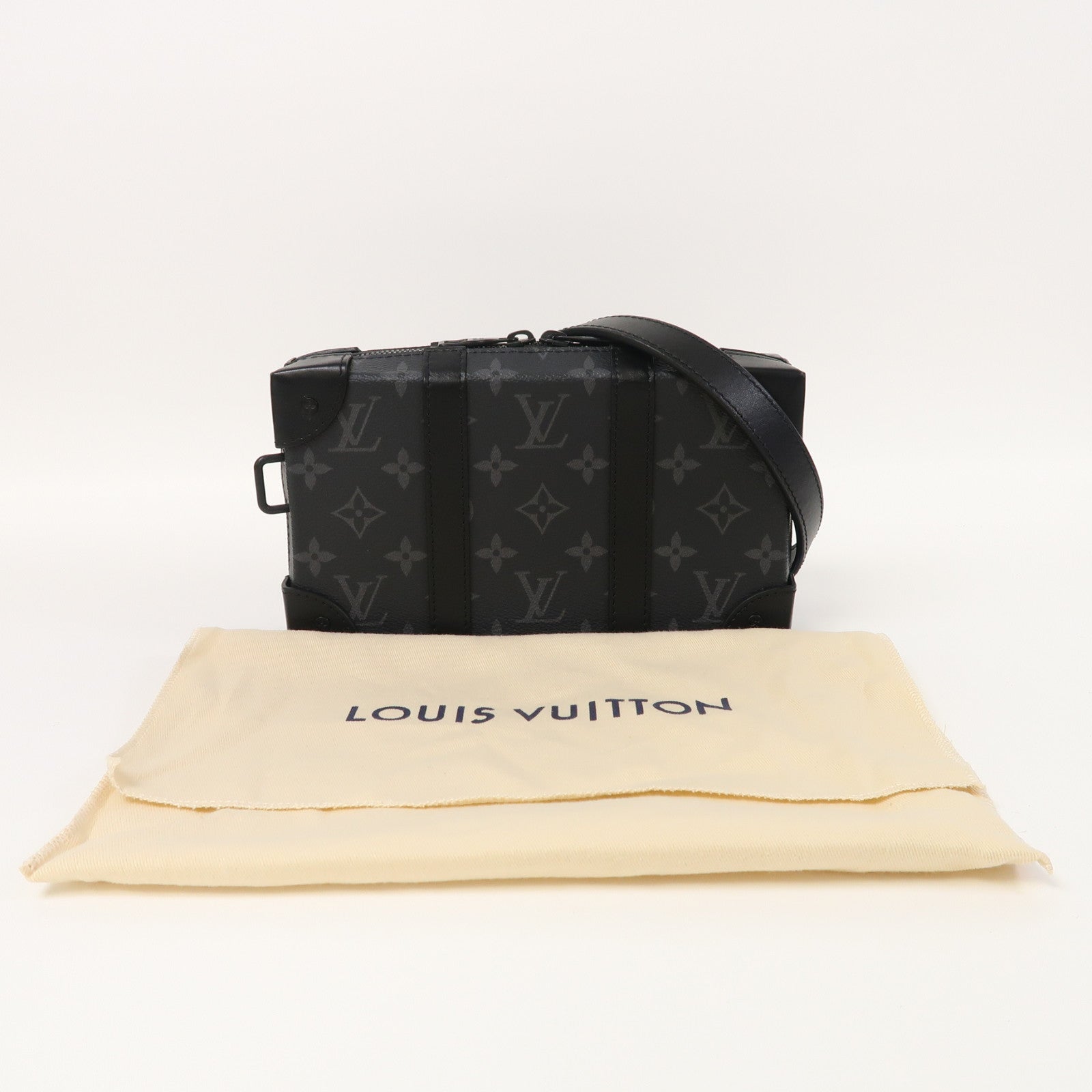 LOUIS VUITTON Monogram Eclipse Soft Trunk Wallet肩背袋黑色