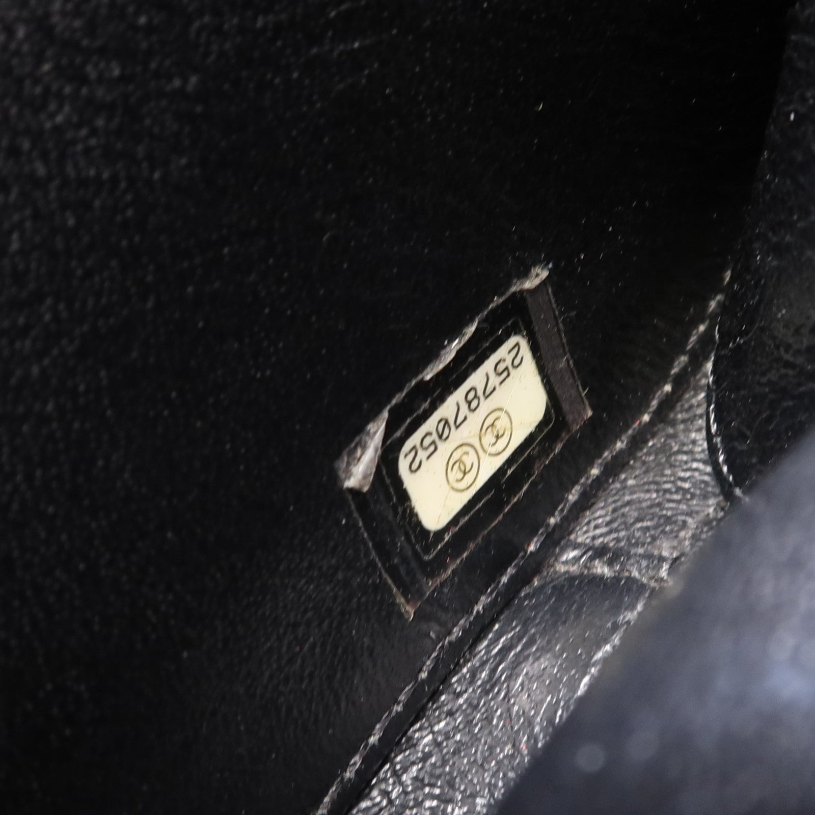 CHANEL 牛皮皮革Filigree Vanity Case金扣鏈帶手挽肩背兩用袋