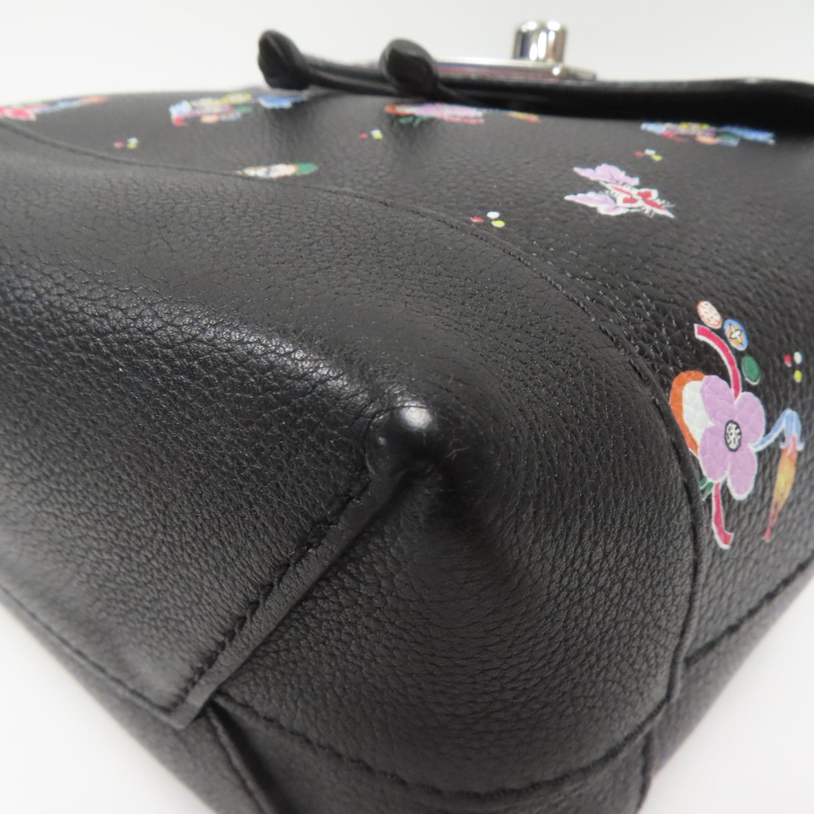 LOUIS VUITTON 【激減優惠】牛皮皮革Mini Lock Me Backpack銀扣背包黑色