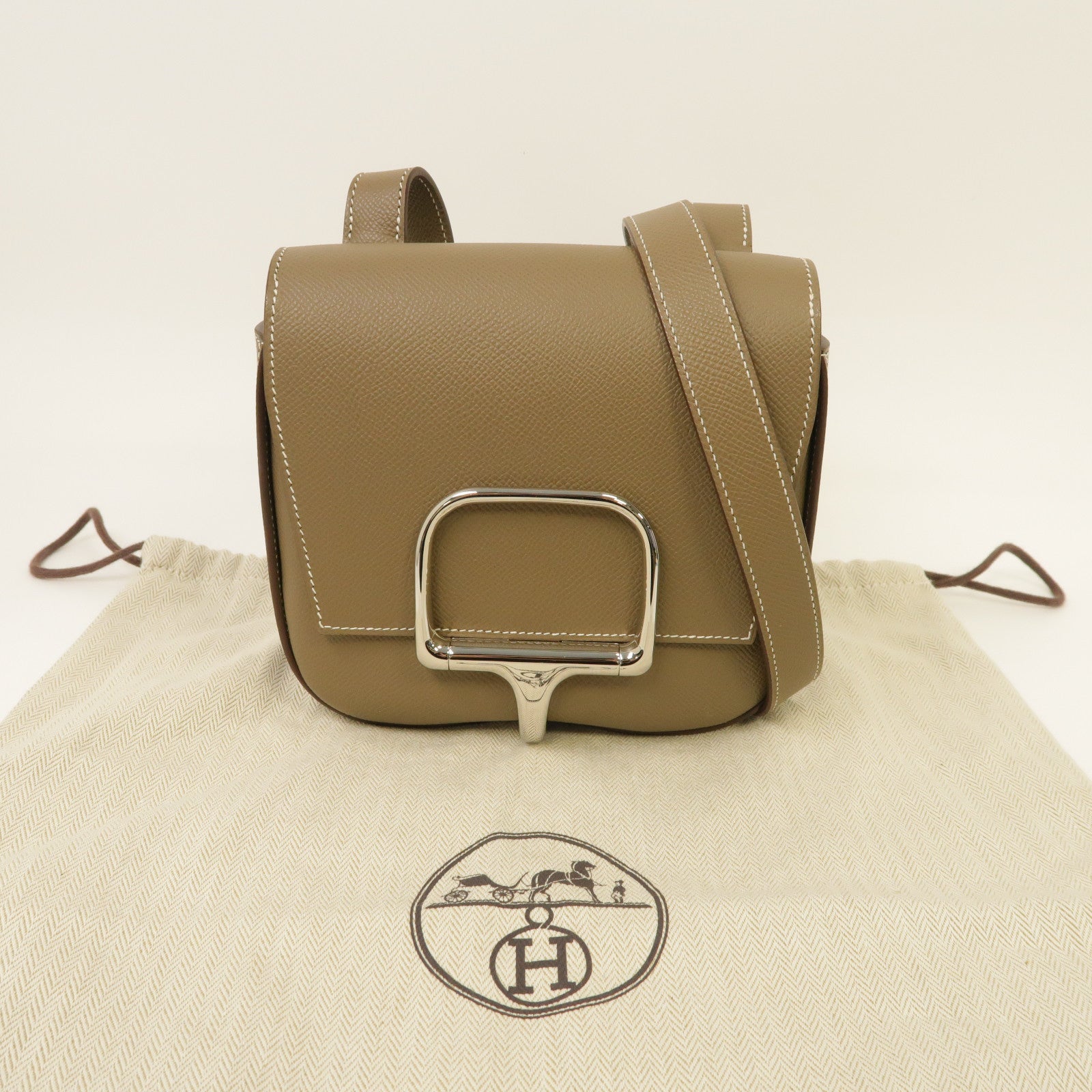 HERMES Epsom皮革Della Cavalleria Mini銀扣肩背袋經典駝色