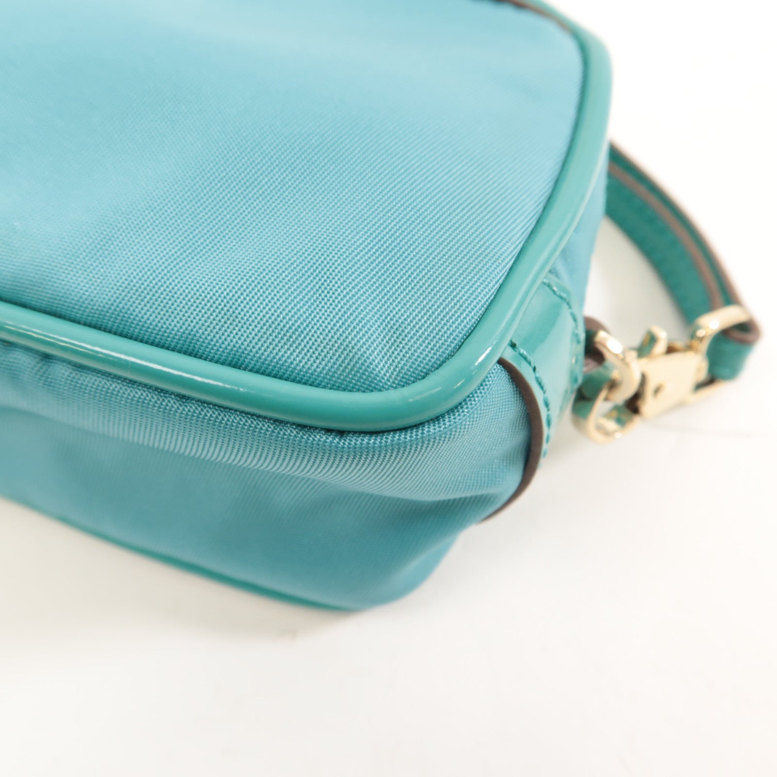 ANYA HINDMARCH 尼龍Clutch Bag金扣手拿包藍色