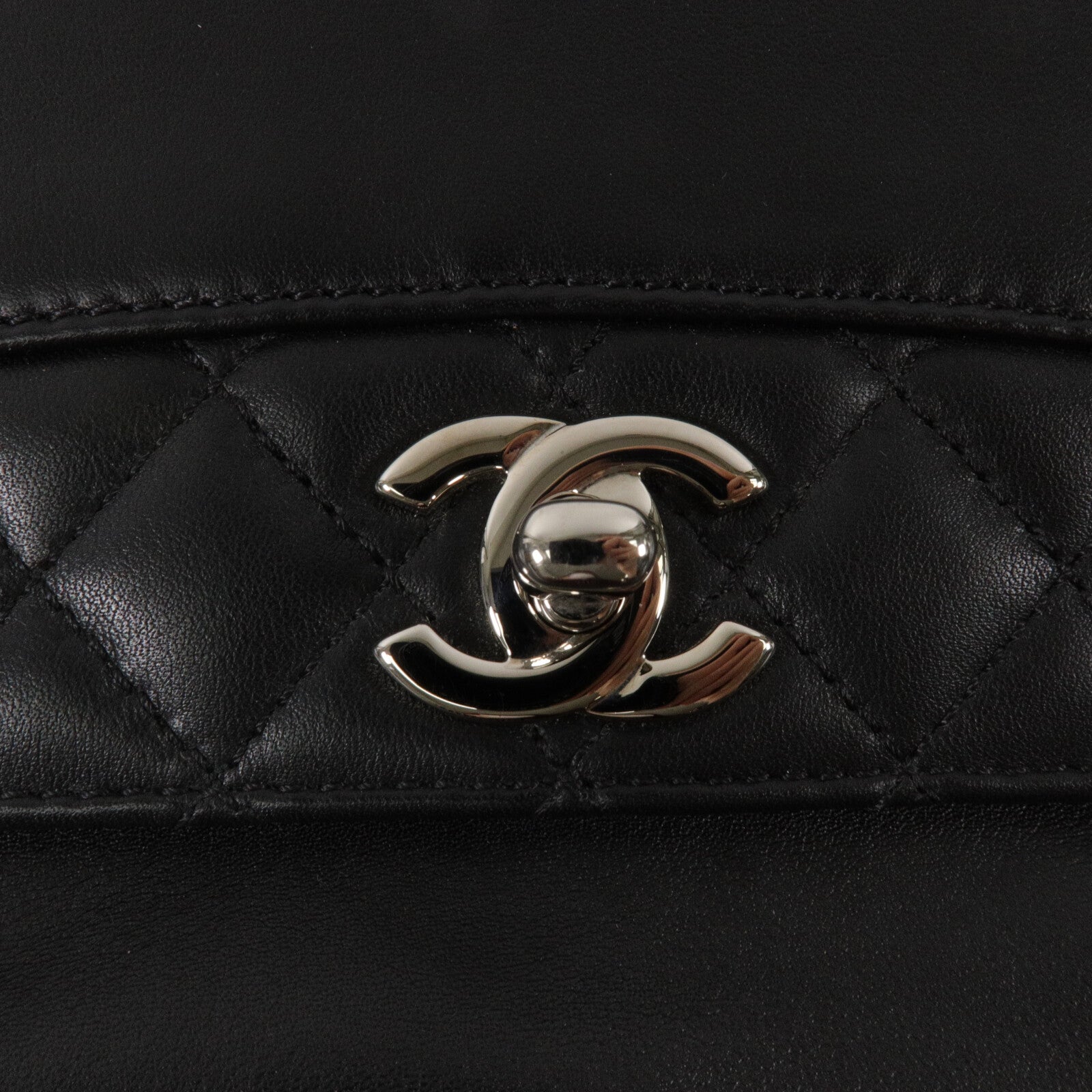CHANEL 羊皮皮革Chain Shoulder鏈帶肩背袋