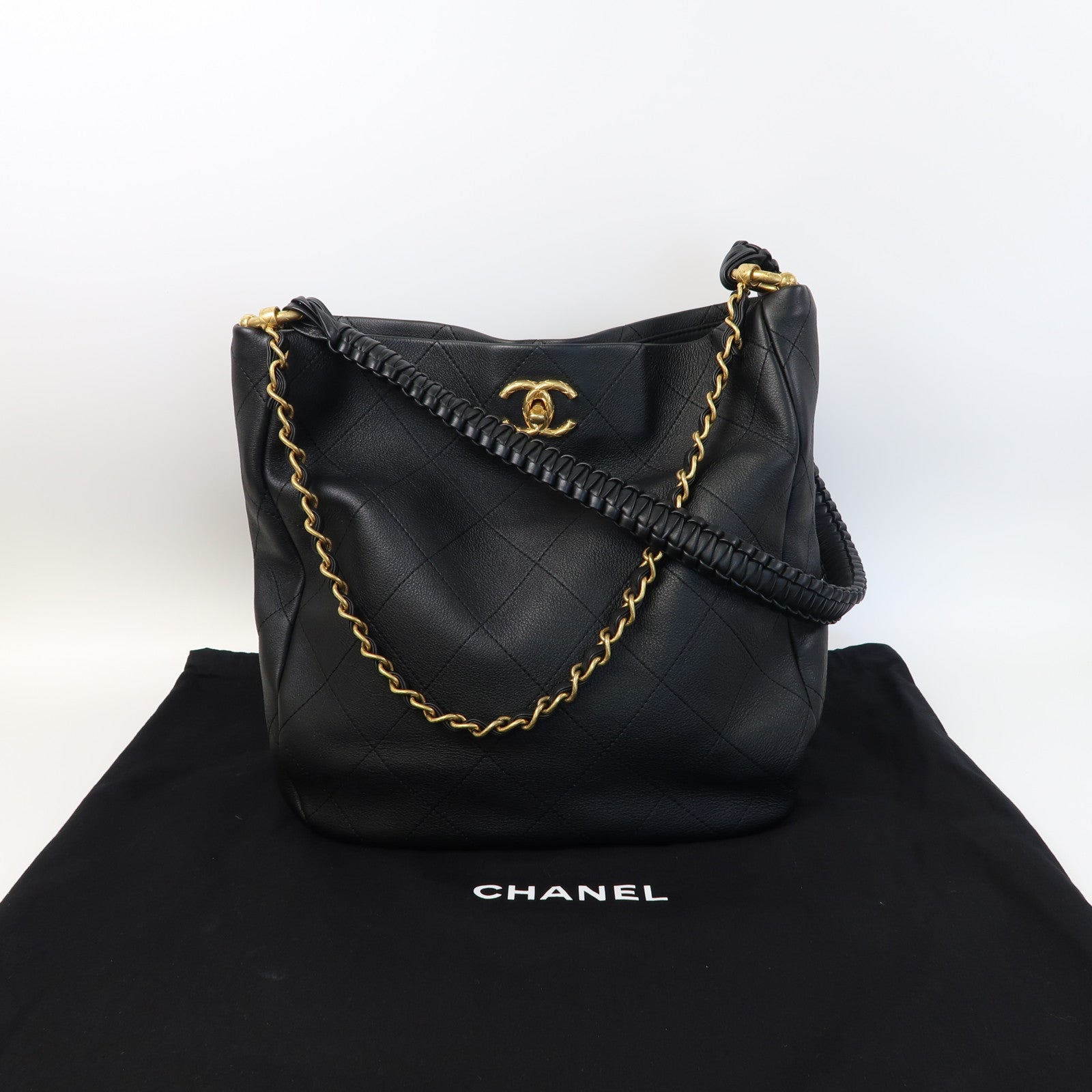 CHANEL 菱格牛皮皮革Chain Shoulder金扣肩背袋黑色
