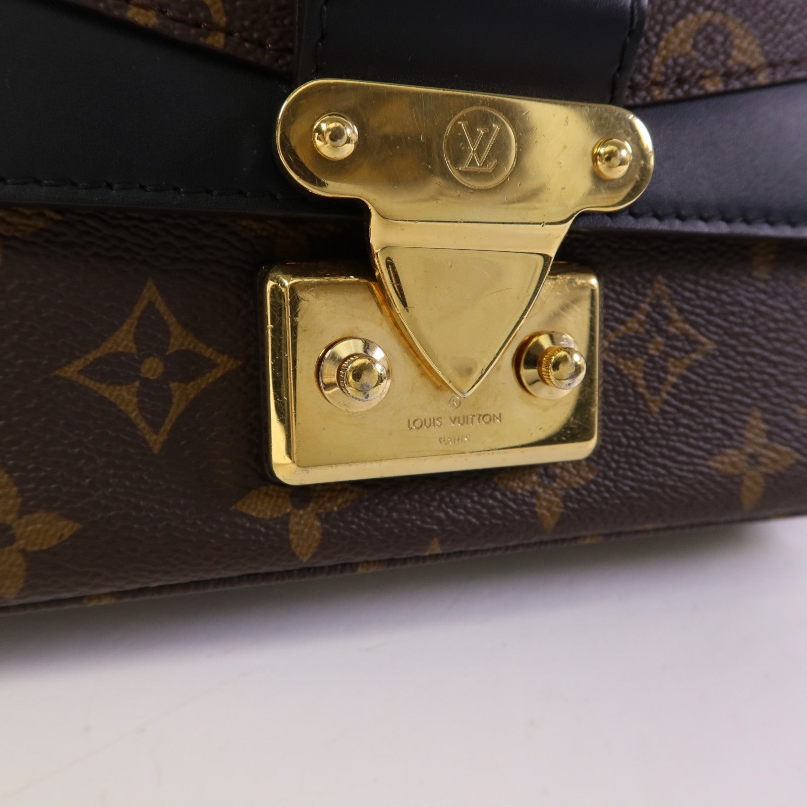 LOUIS VUITTON Monogram Marceau金扣肩背袋