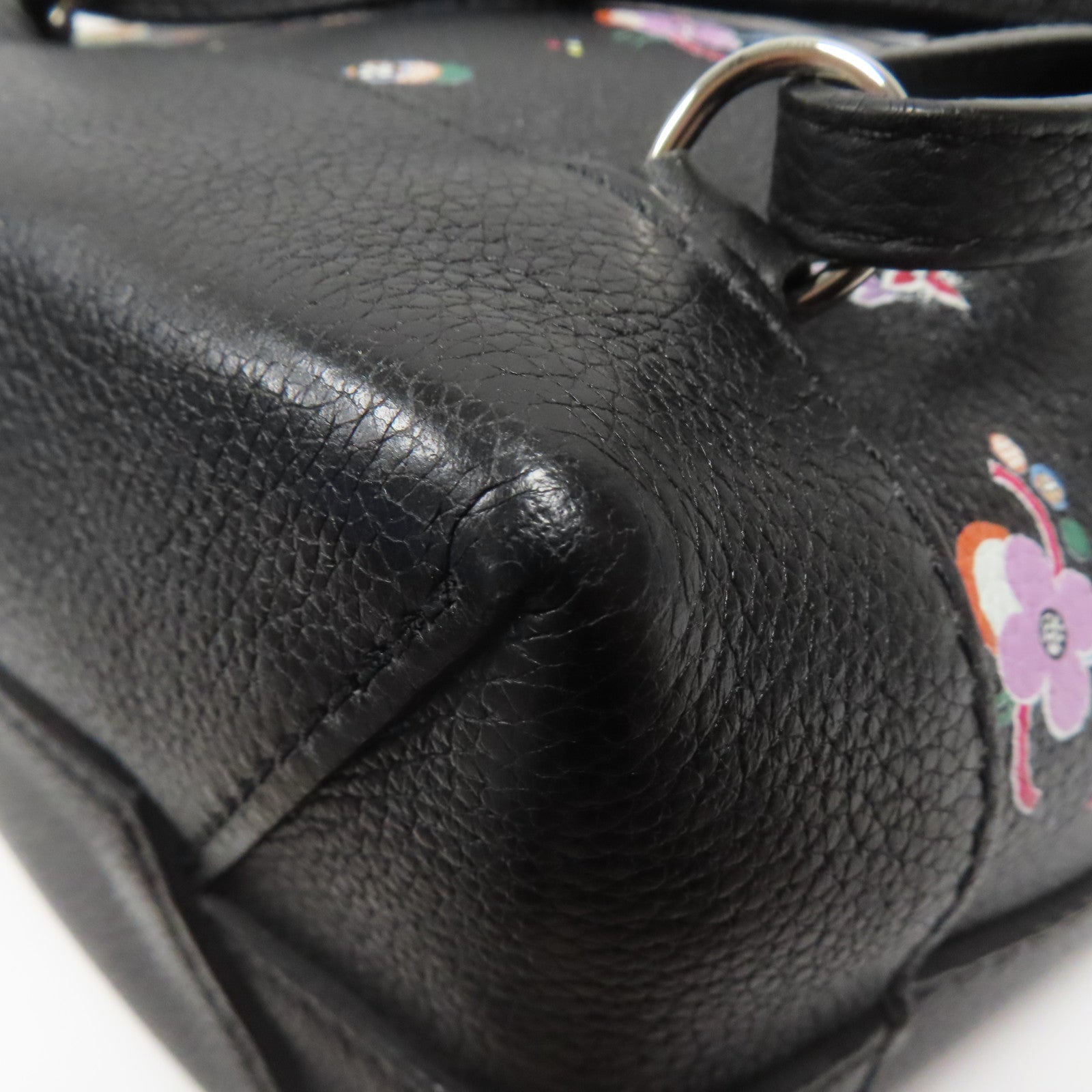 LOUIS VUITTON 【激減優惠】牛皮皮革Mini Lock Me Backpack銀扣背包黑色